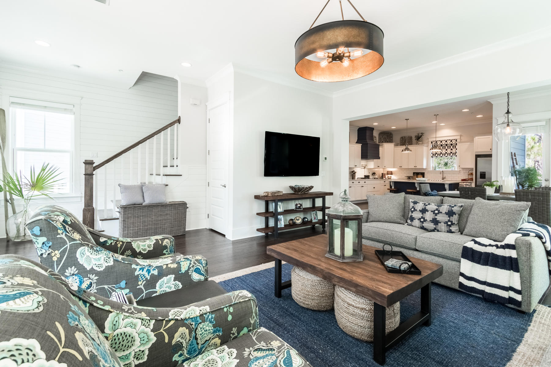 HIGHLAND PARKS - Residential