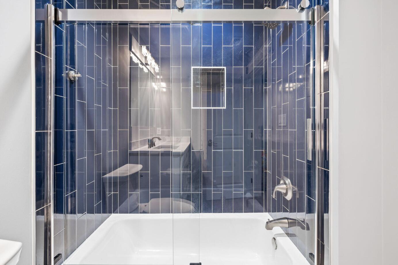 TREETOP VILLAGE - Residential