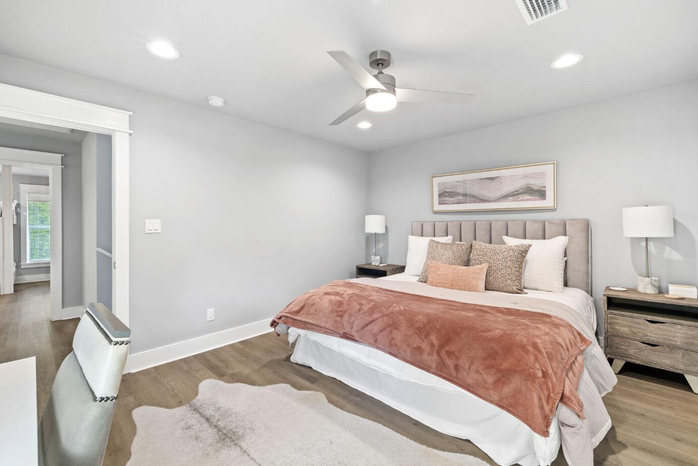 TREETOP VILLAGE - Residential