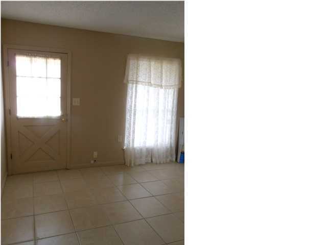 WYNNEHAVEN BEACH ESTATES 1ST ADDN - Residential Lease