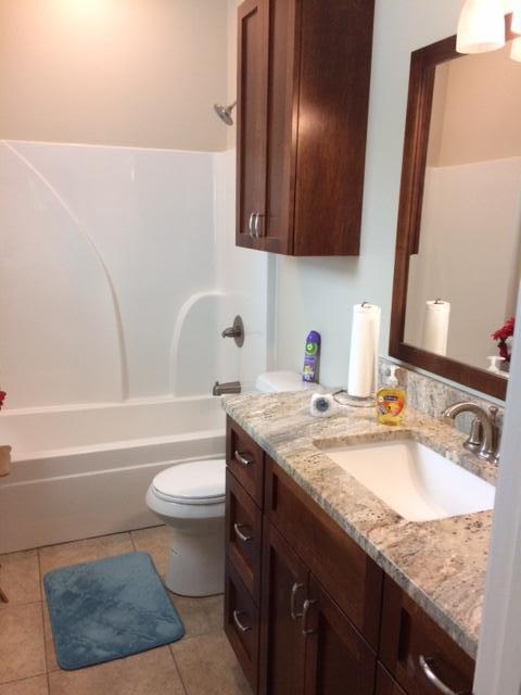 OAKLAND ADDS 1/2 OF LOT 20 BLK 2 - Residential