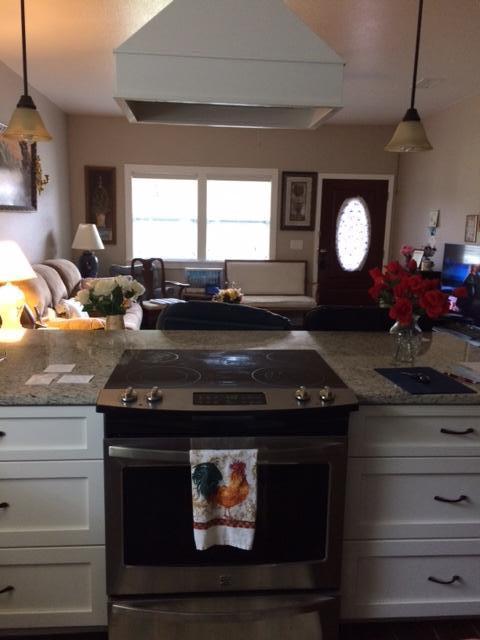 OAKLAND ADDS 1/2 OF LOT 20 BLK 2 - Residential