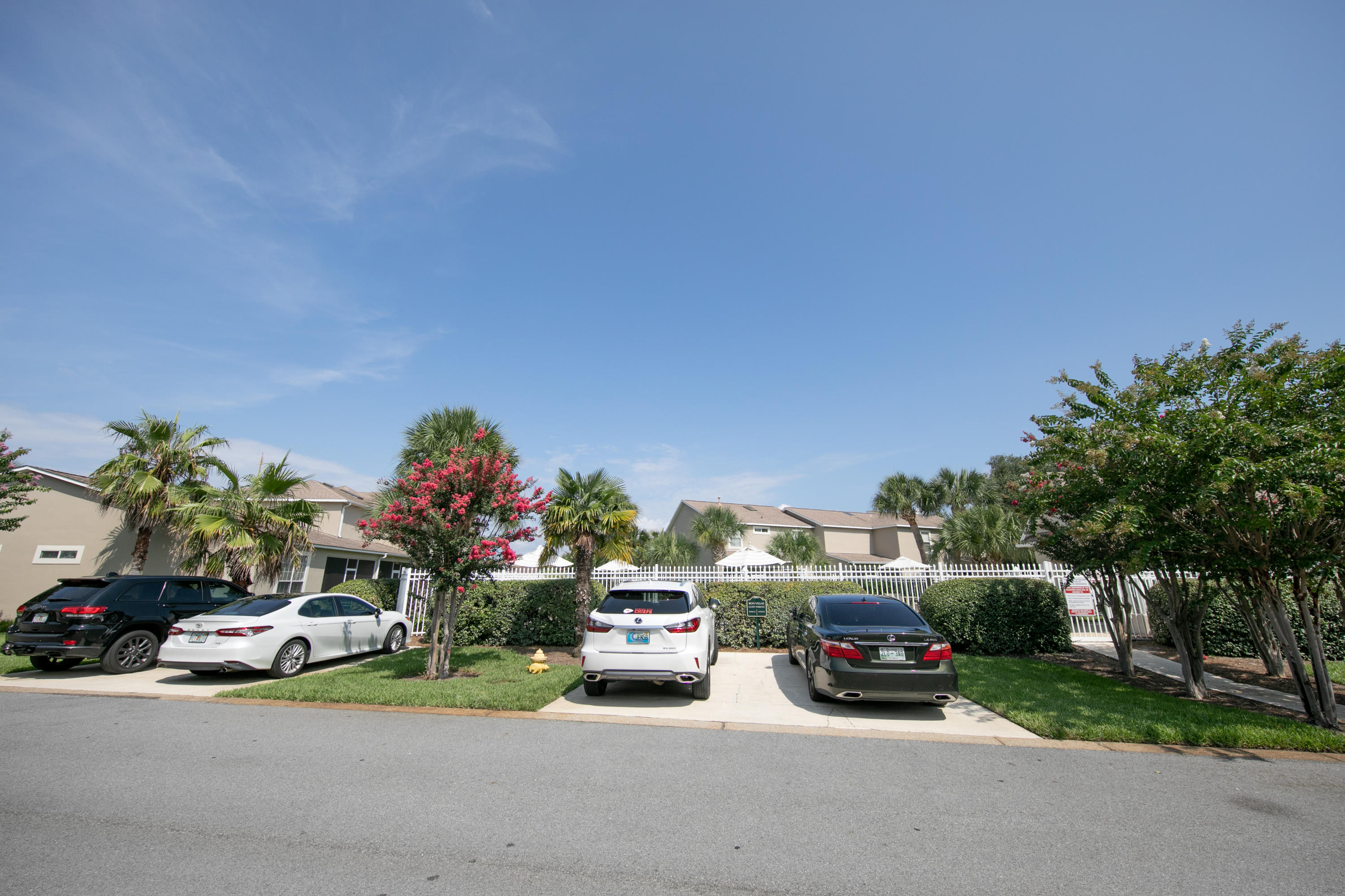 BON VILLAS - Residential