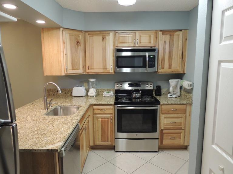 ISLANDER CONDO - Residential