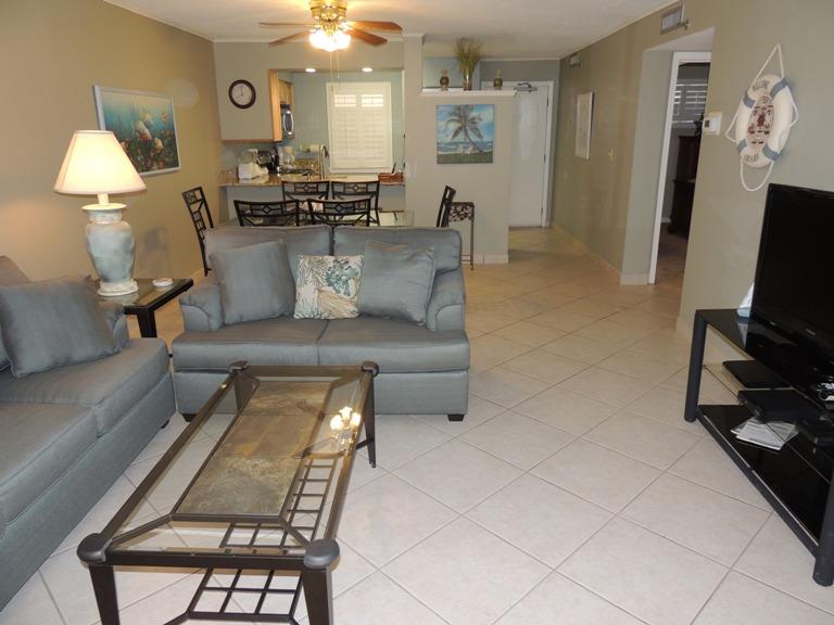 ISLANDER CONDO - Residential