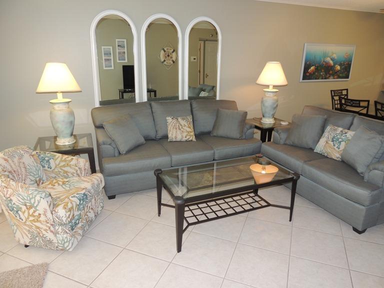 ISLANDER CONDO - Residential