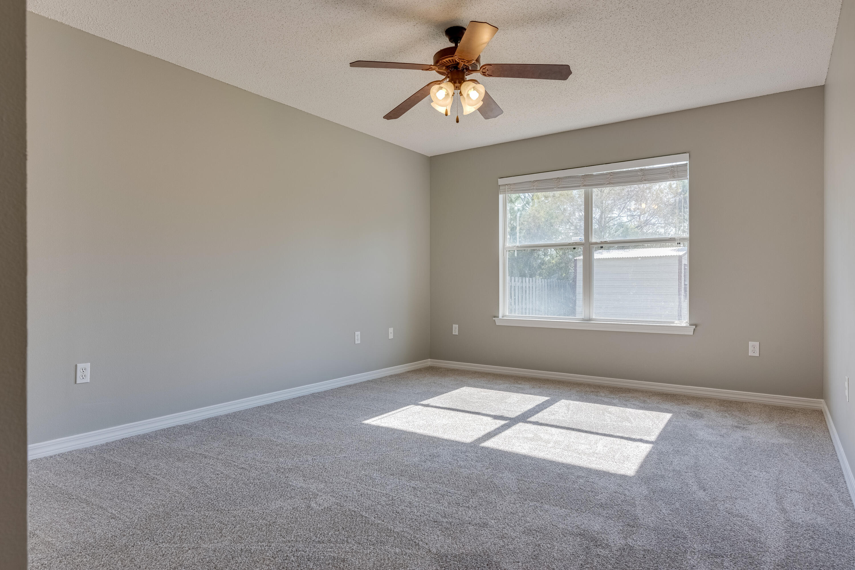 KELLIE'S WAY - Residential