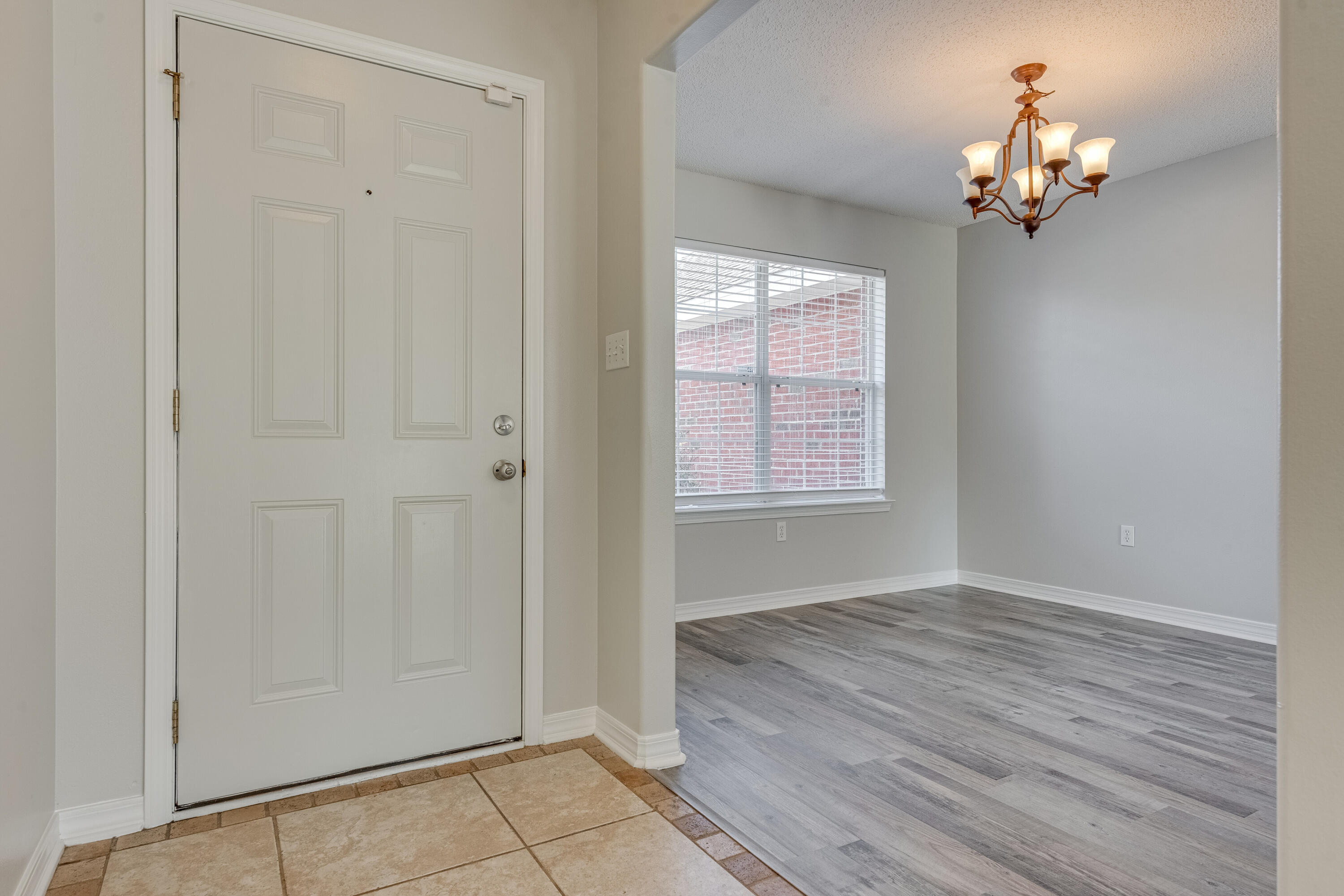 KELLIE'S WAY - Residential