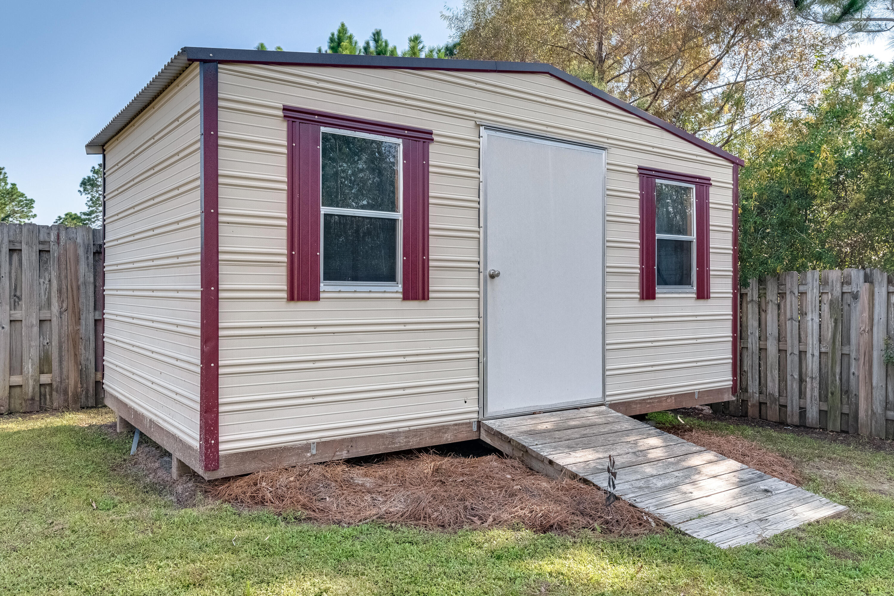 KELLIE'S WAY - Residential