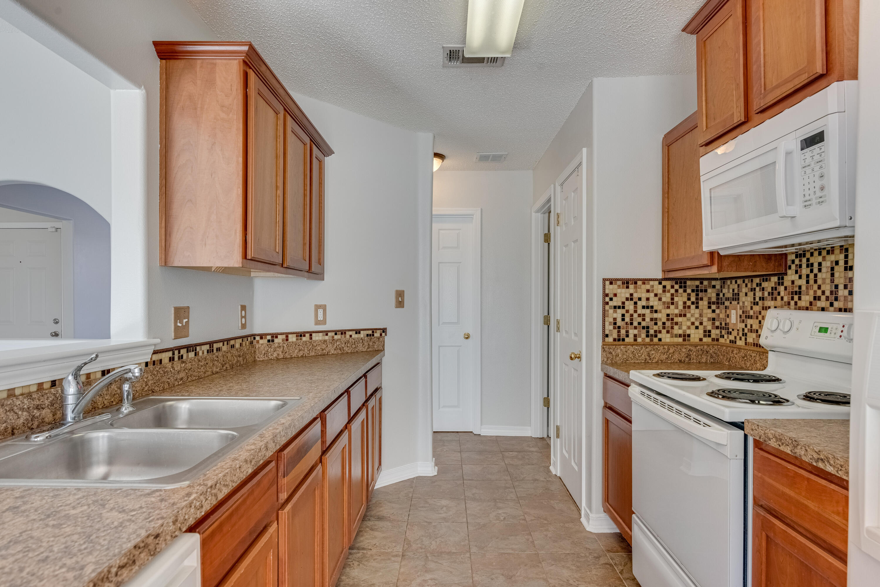 KELLIE'S WAY - Residential