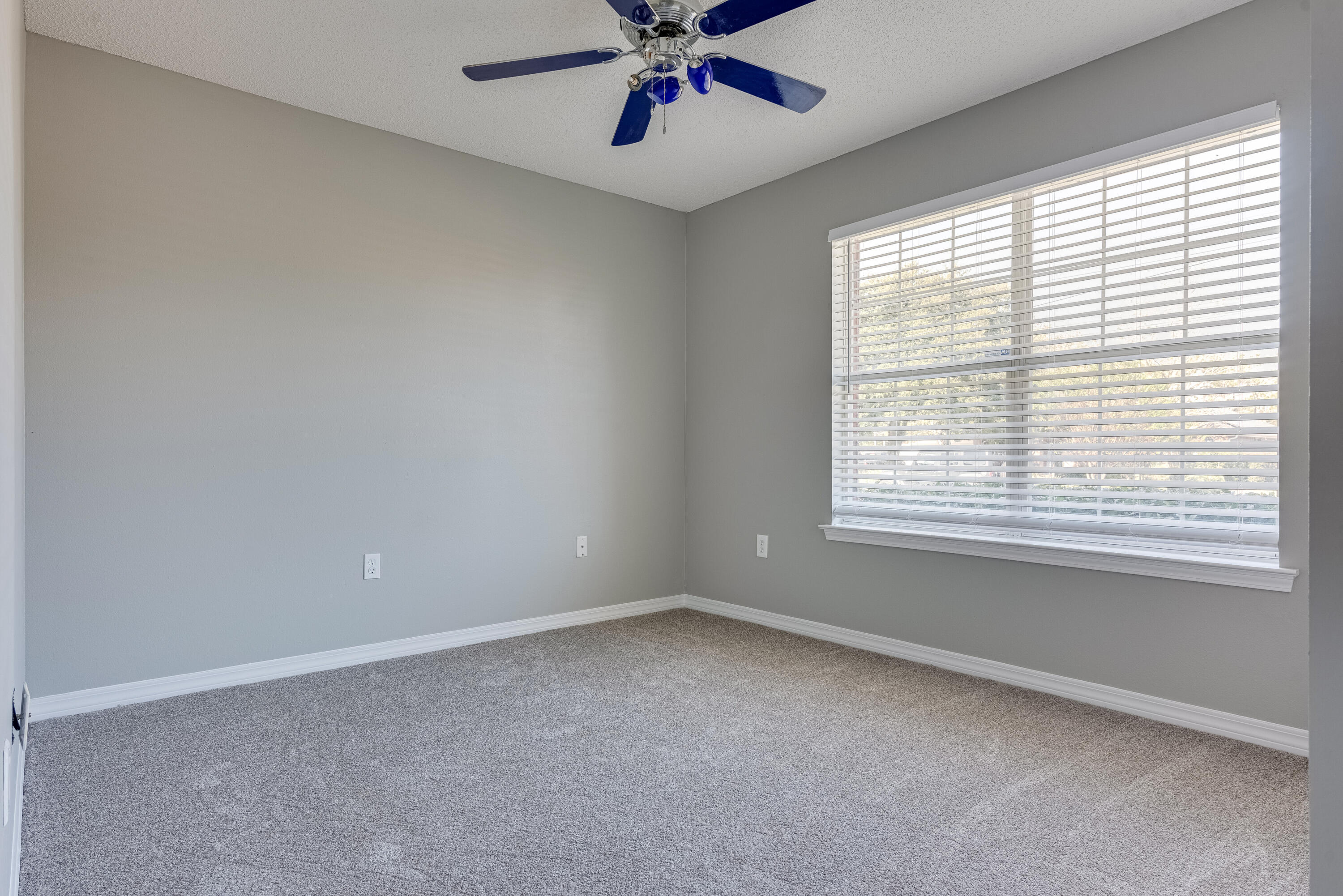 KELLIE'S WAY - Residential