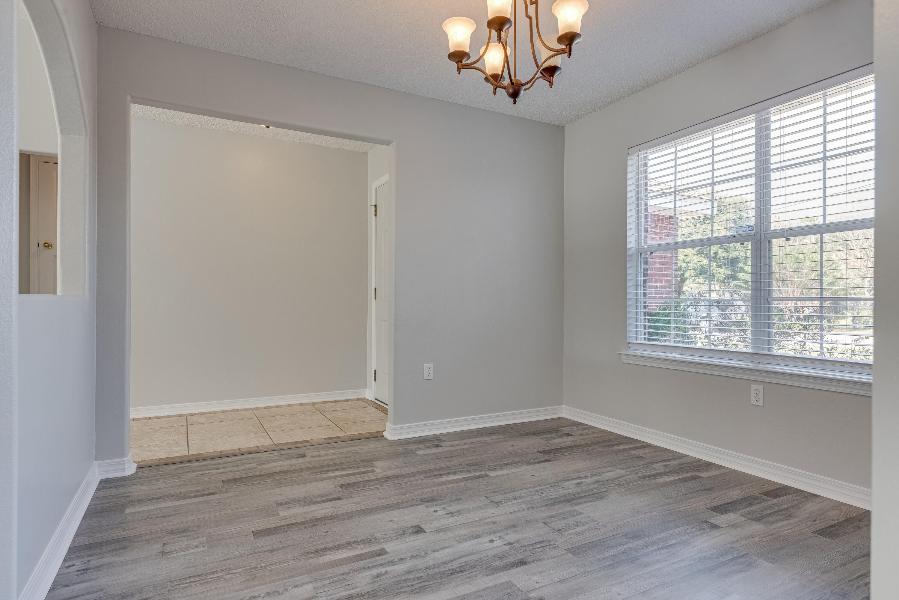 KELLIE'S WAY - Residential