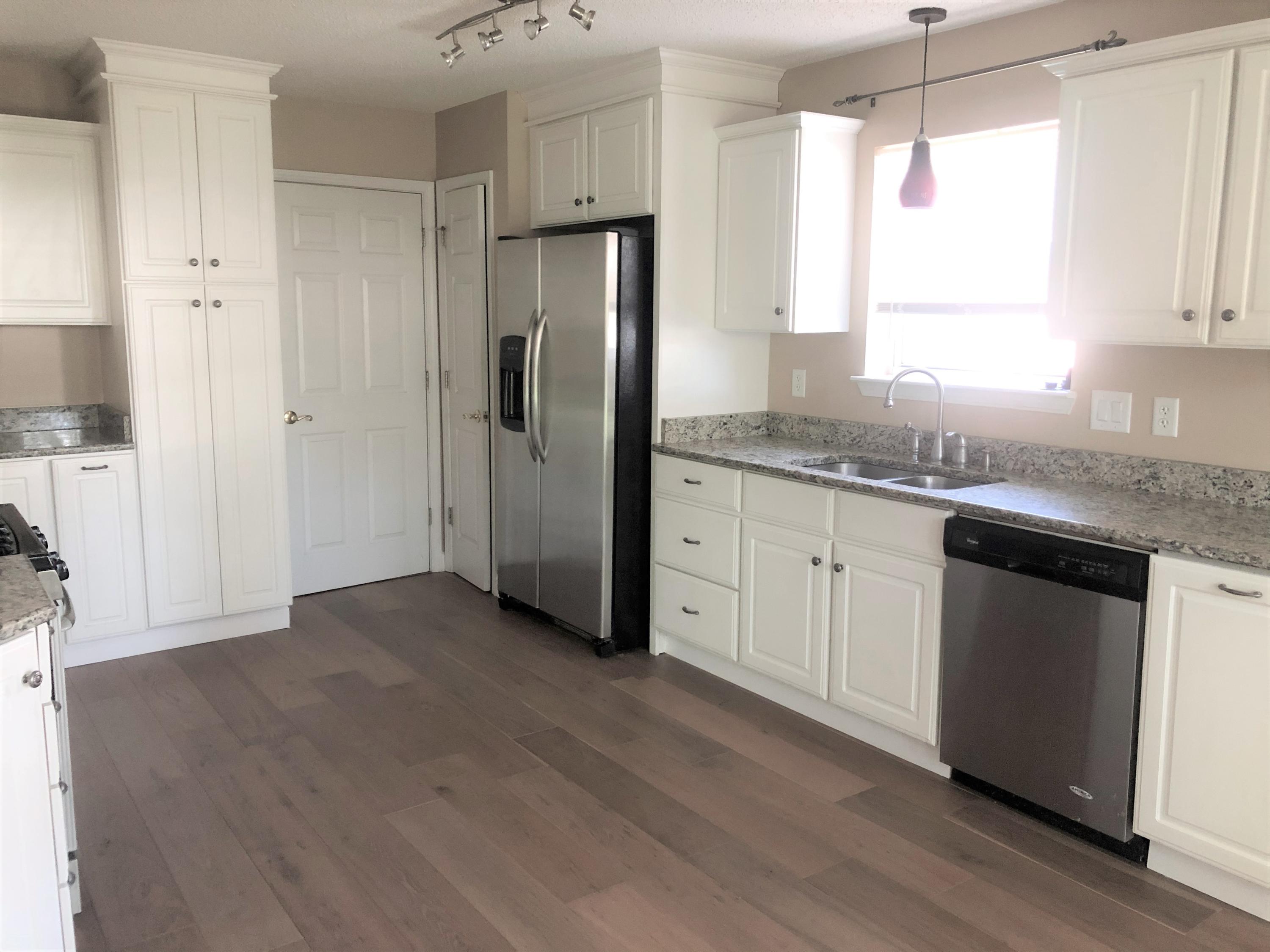 PARKWOOD ESTATES PH 7 - Residential Lease