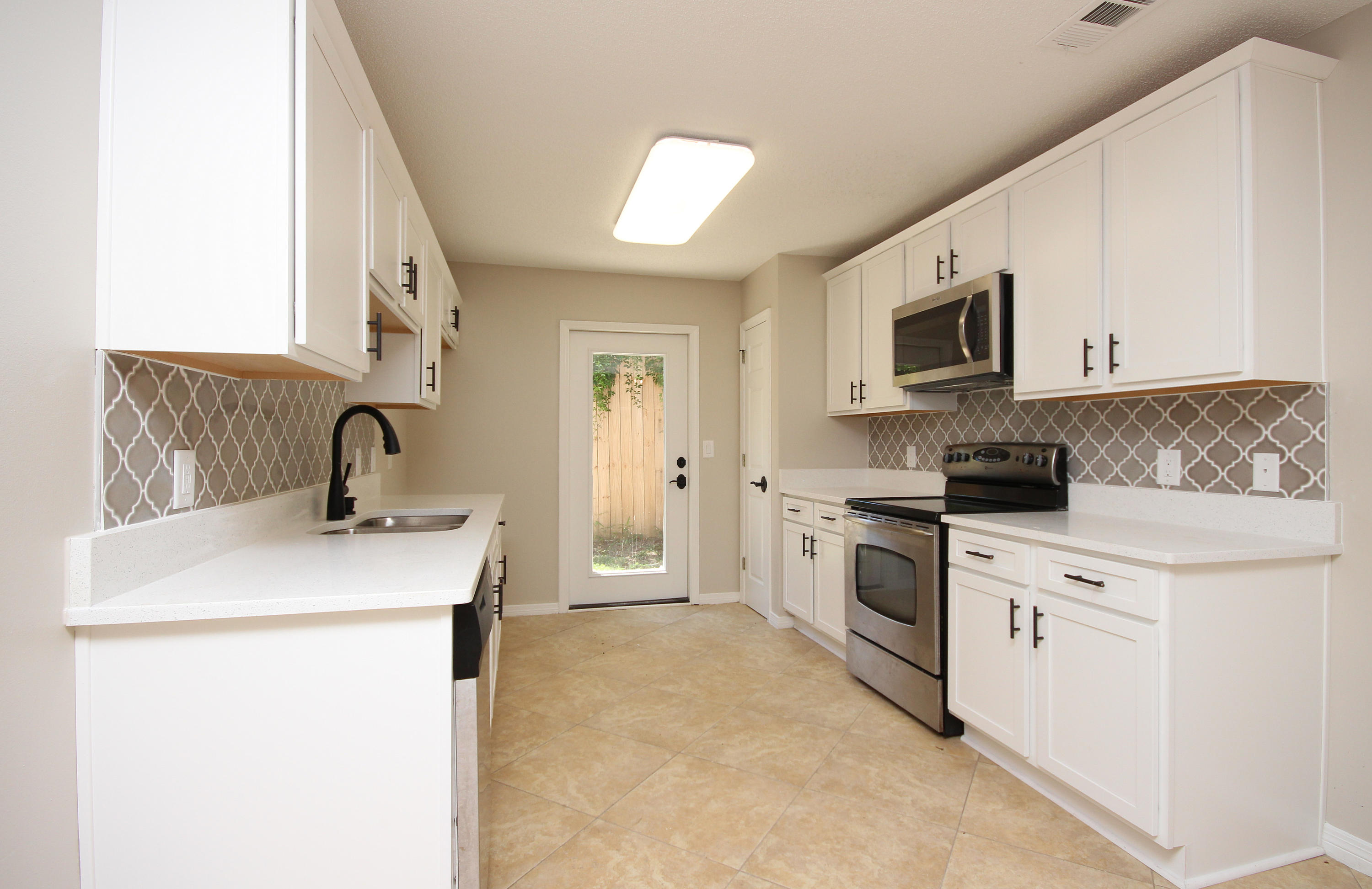 CAMBRIDGE VILLAGE T/H - Residential