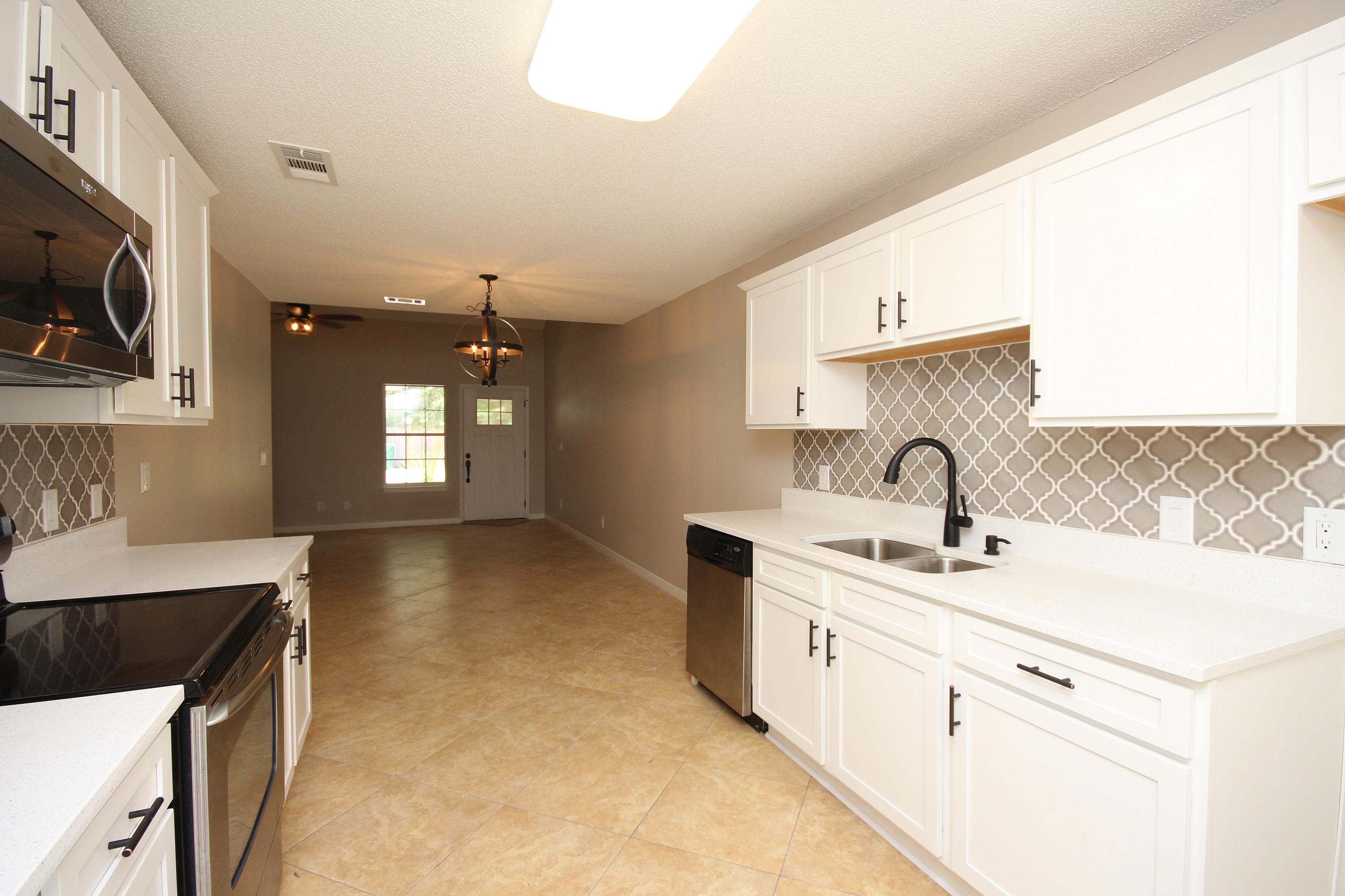 CAMBRIDGE VILLAGE T/H - Residential