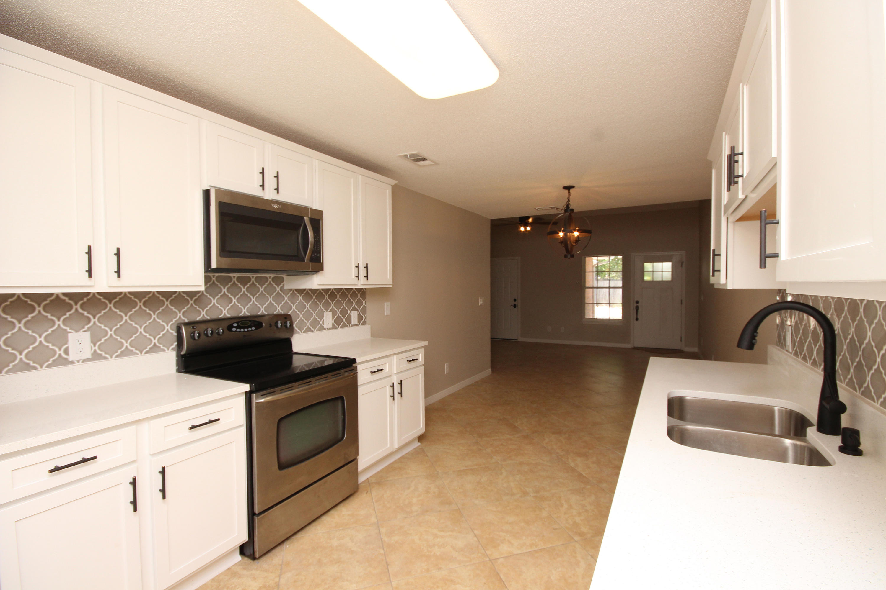 CAMBRIDGE VILLAGE T/H - Residential