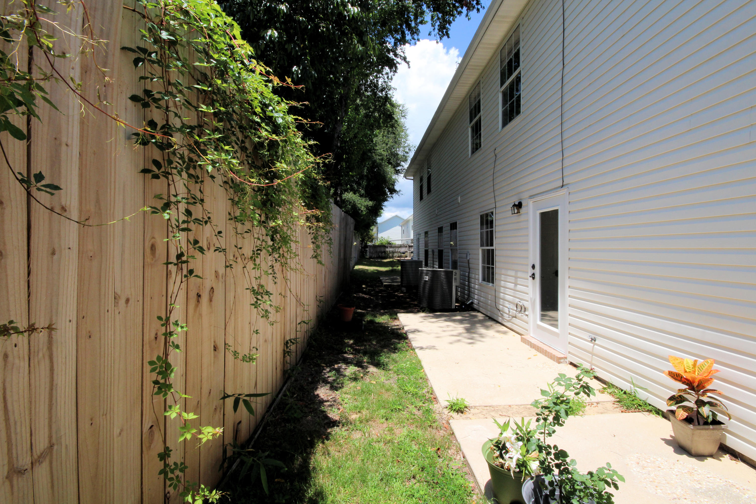 CAMBRIDGE VILLAGE T/H - Residential