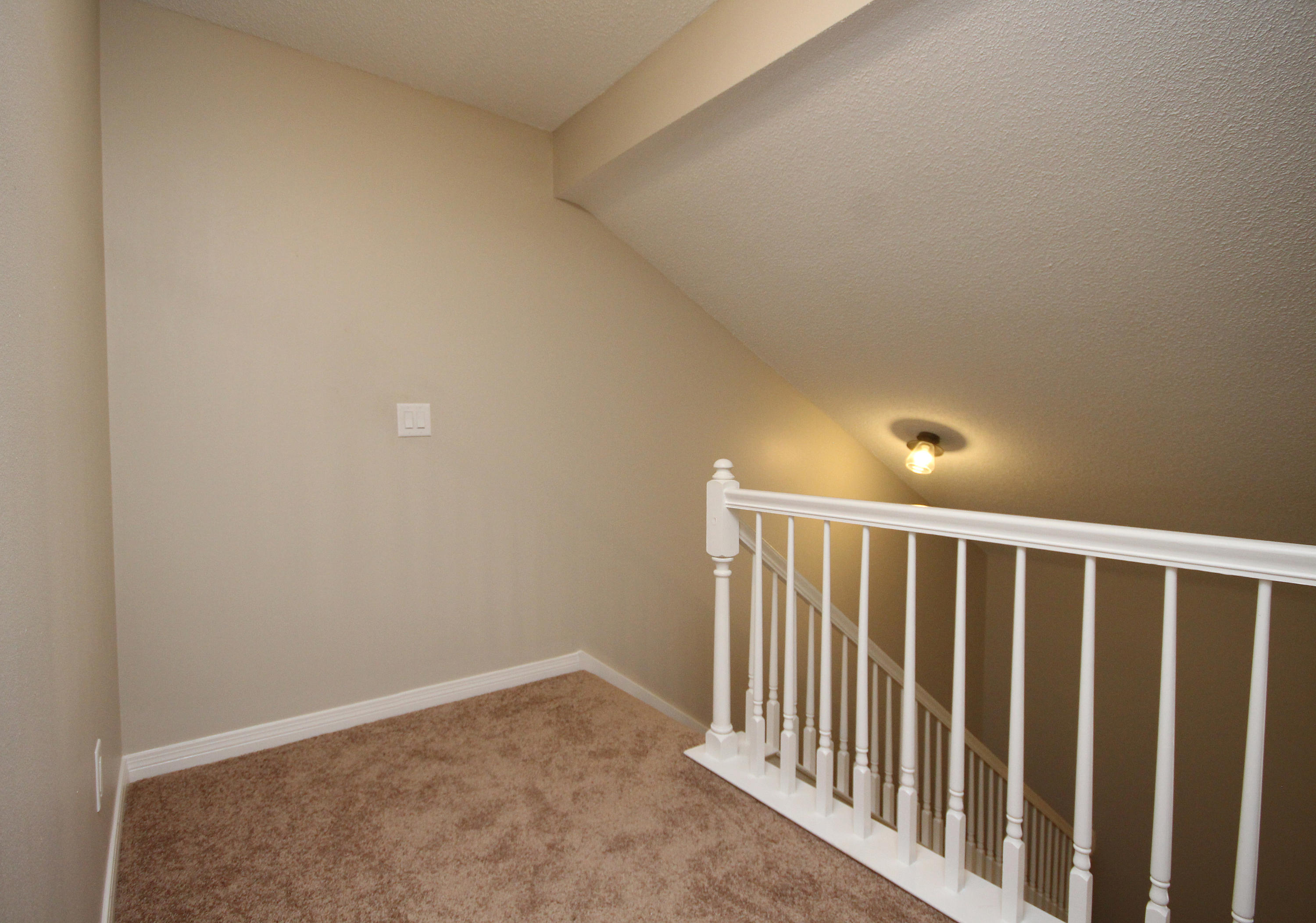 CAMBRIDGE VILLAGE T/H - Residential