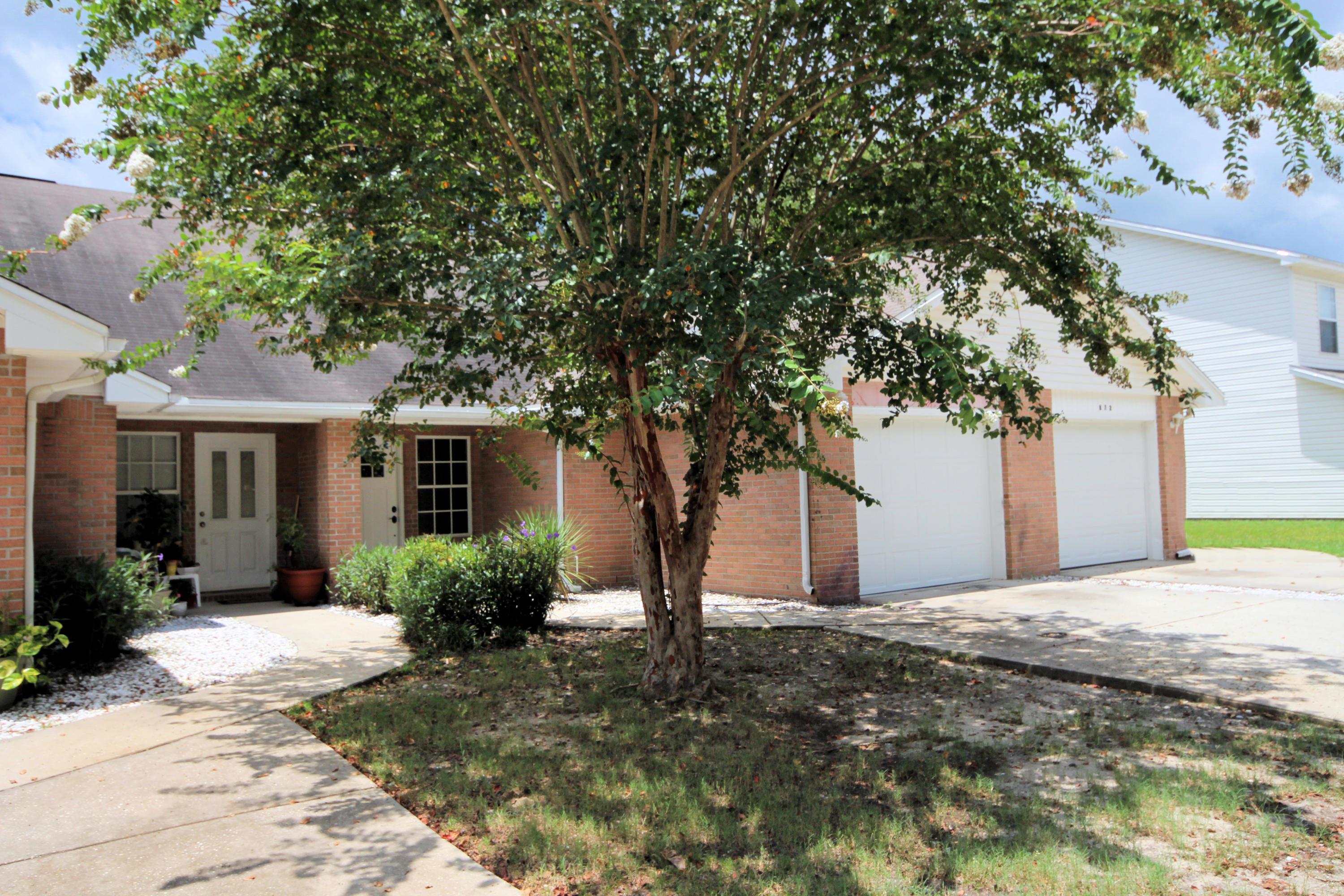 CAMBRIDGE VILLAGE T/H - Residential