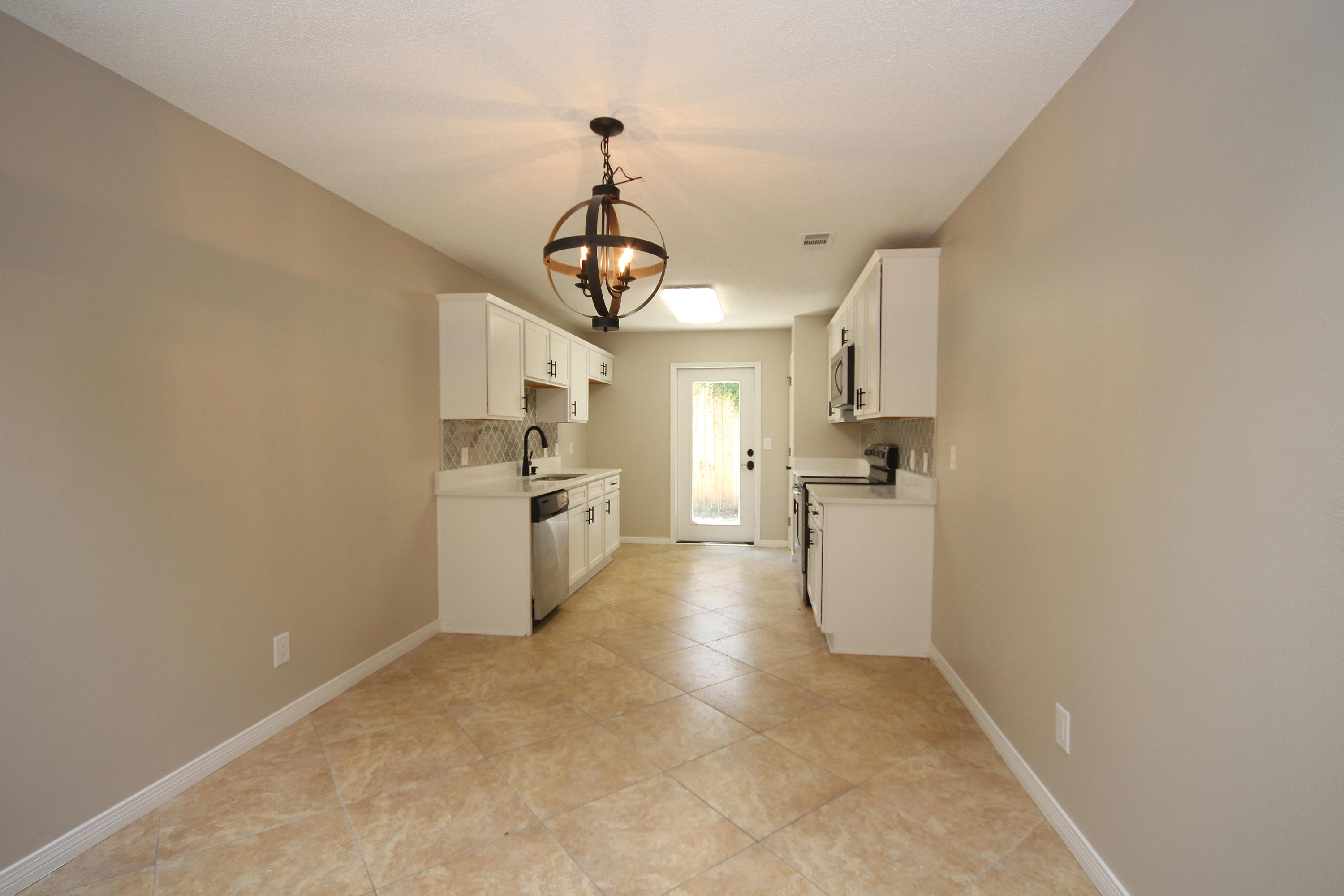 CAMBRIDGE VILLAGE T/H - Residential