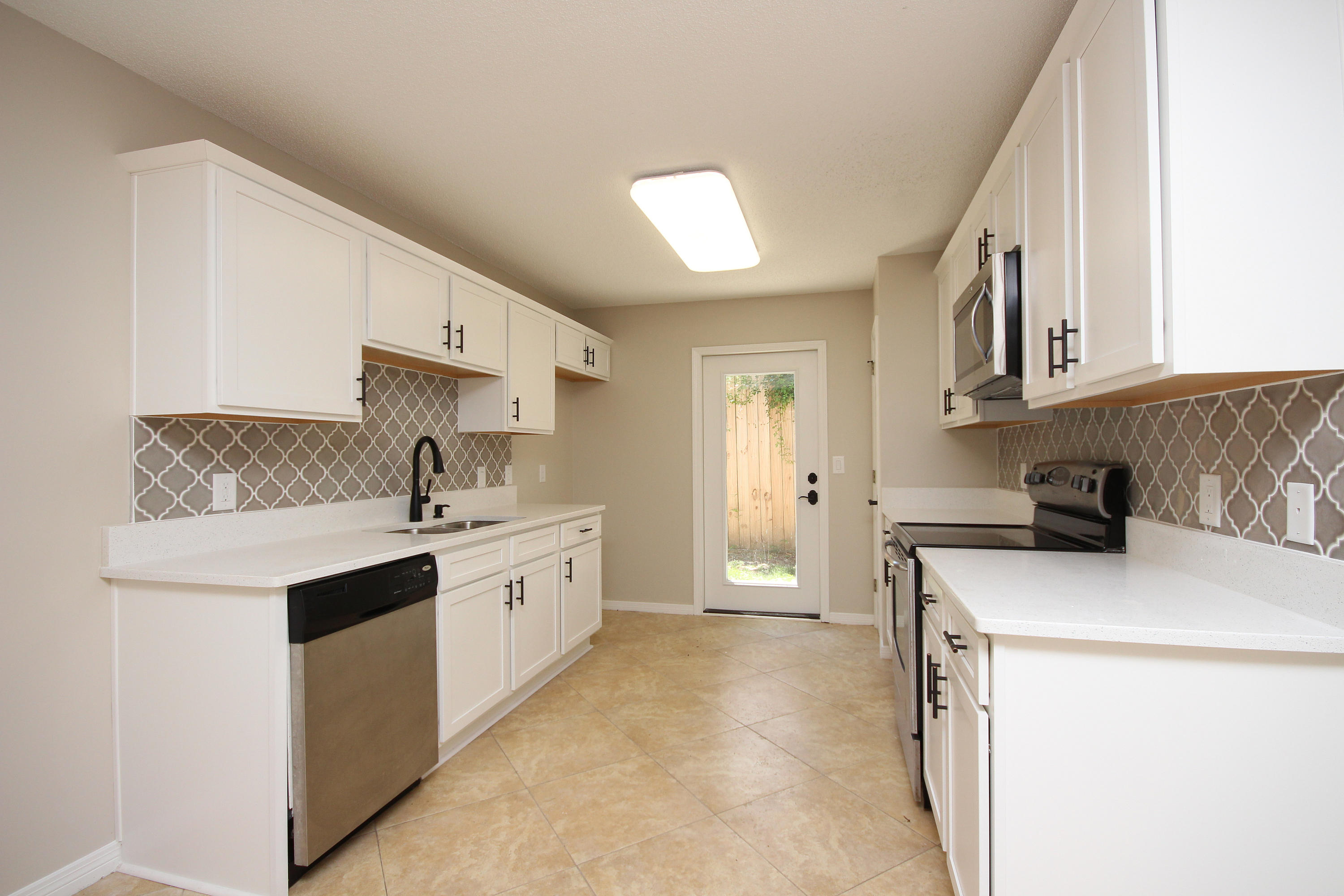 CAMBRIDGE VILLAGE T/H - Residential