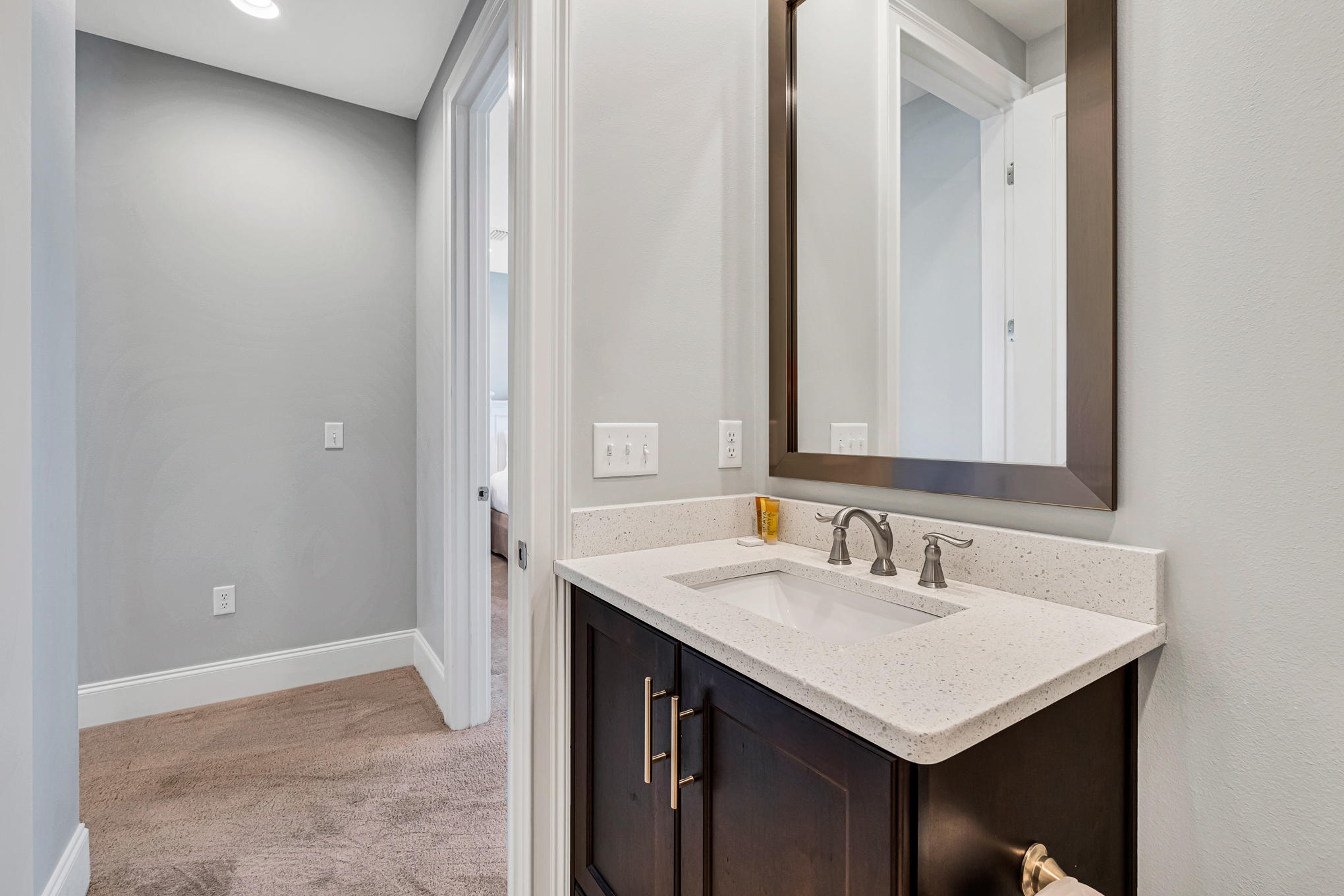 VILLA LAGO - Residential