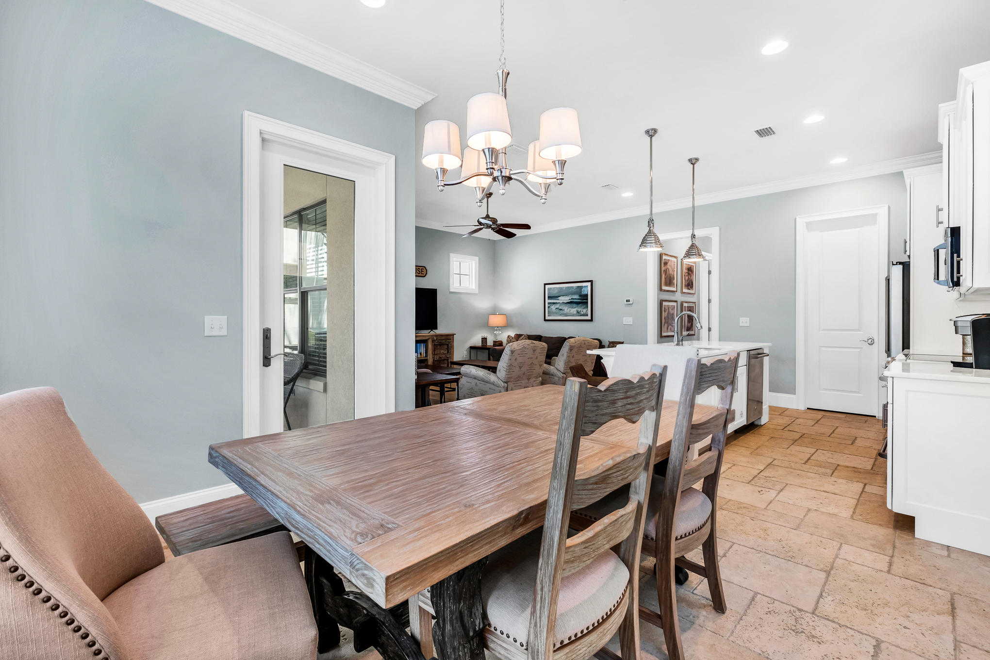 VILLA LAGO - Residential