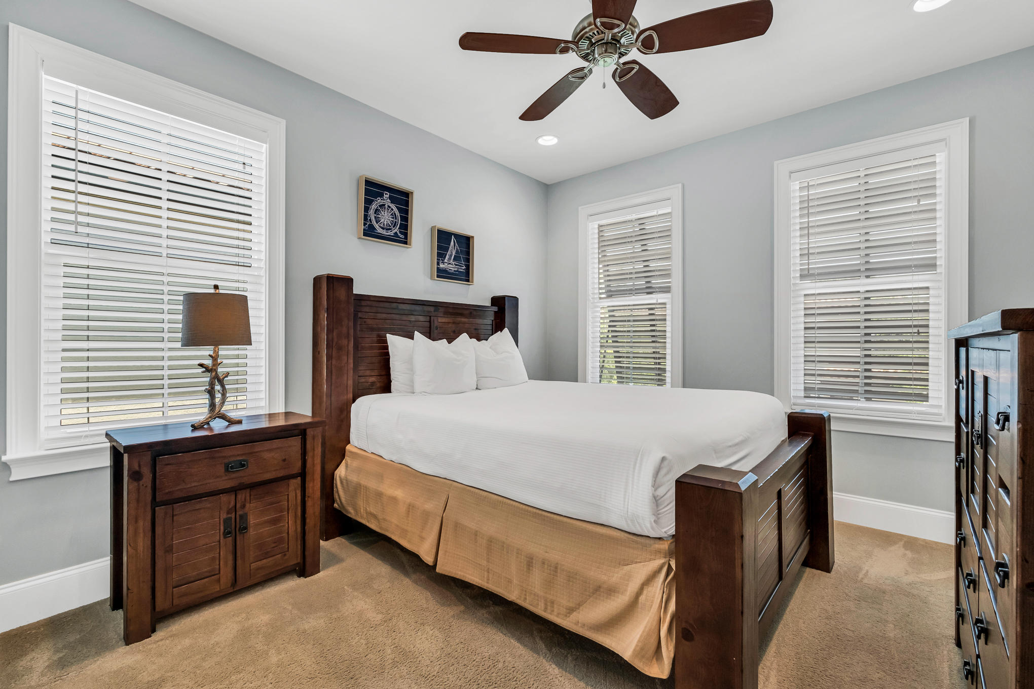 VILLA LAGO - Residential