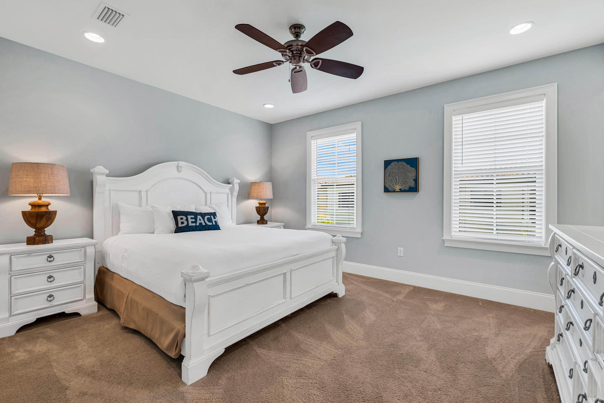 VILLA LAGO - Residential