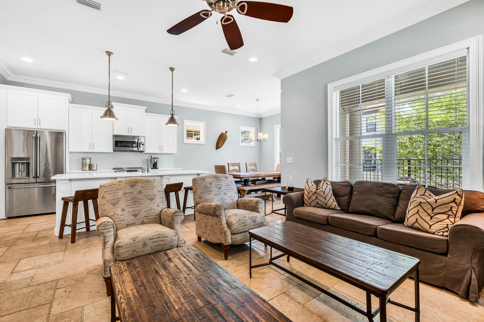 VILLA LAGO - Residential