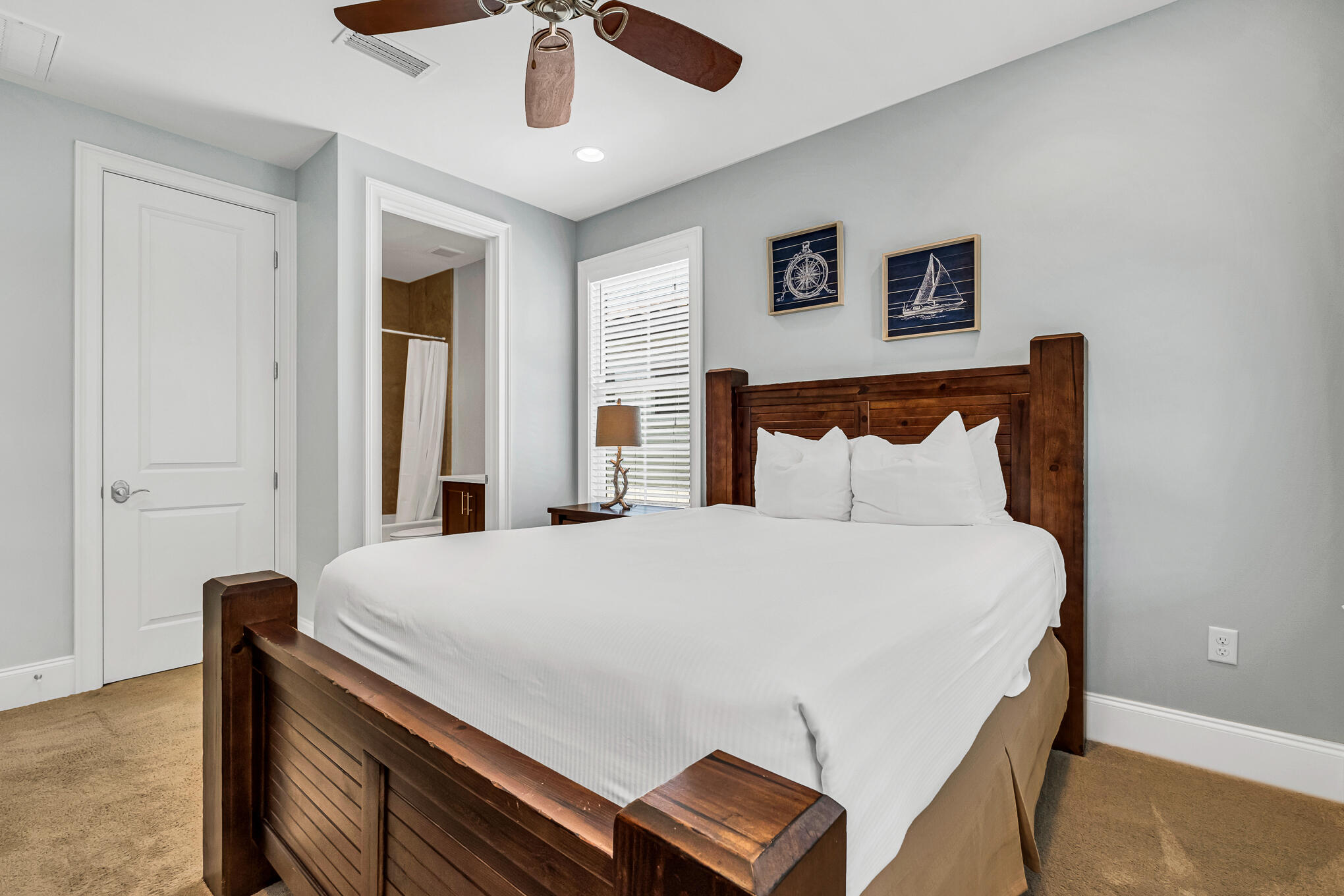 VILLA LAGO - Residential