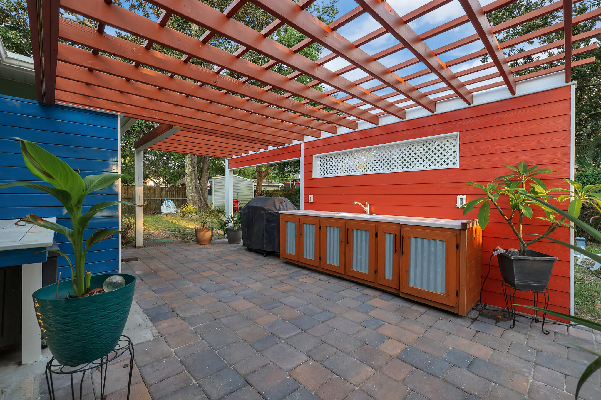 OAK TREE PARK - Residential