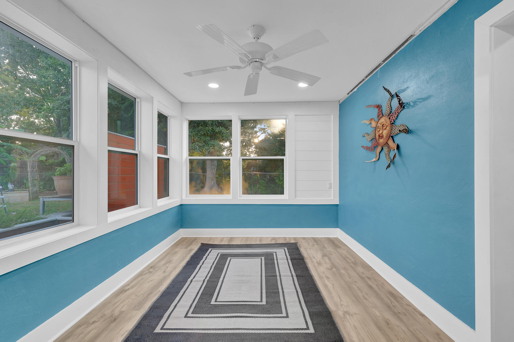 OAK TREE PARK - Residential