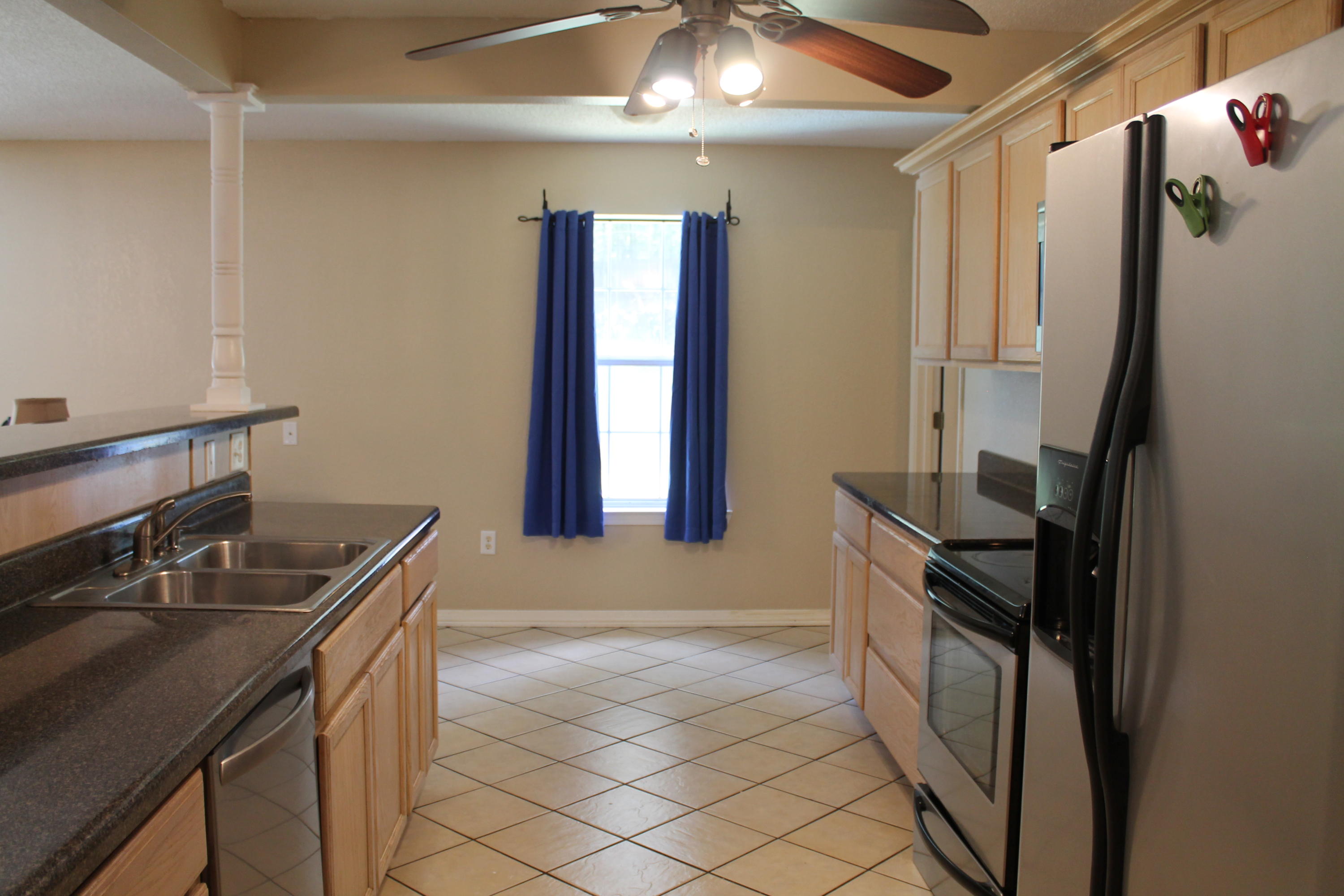 ROLLING HILLS ESTATES - Residential