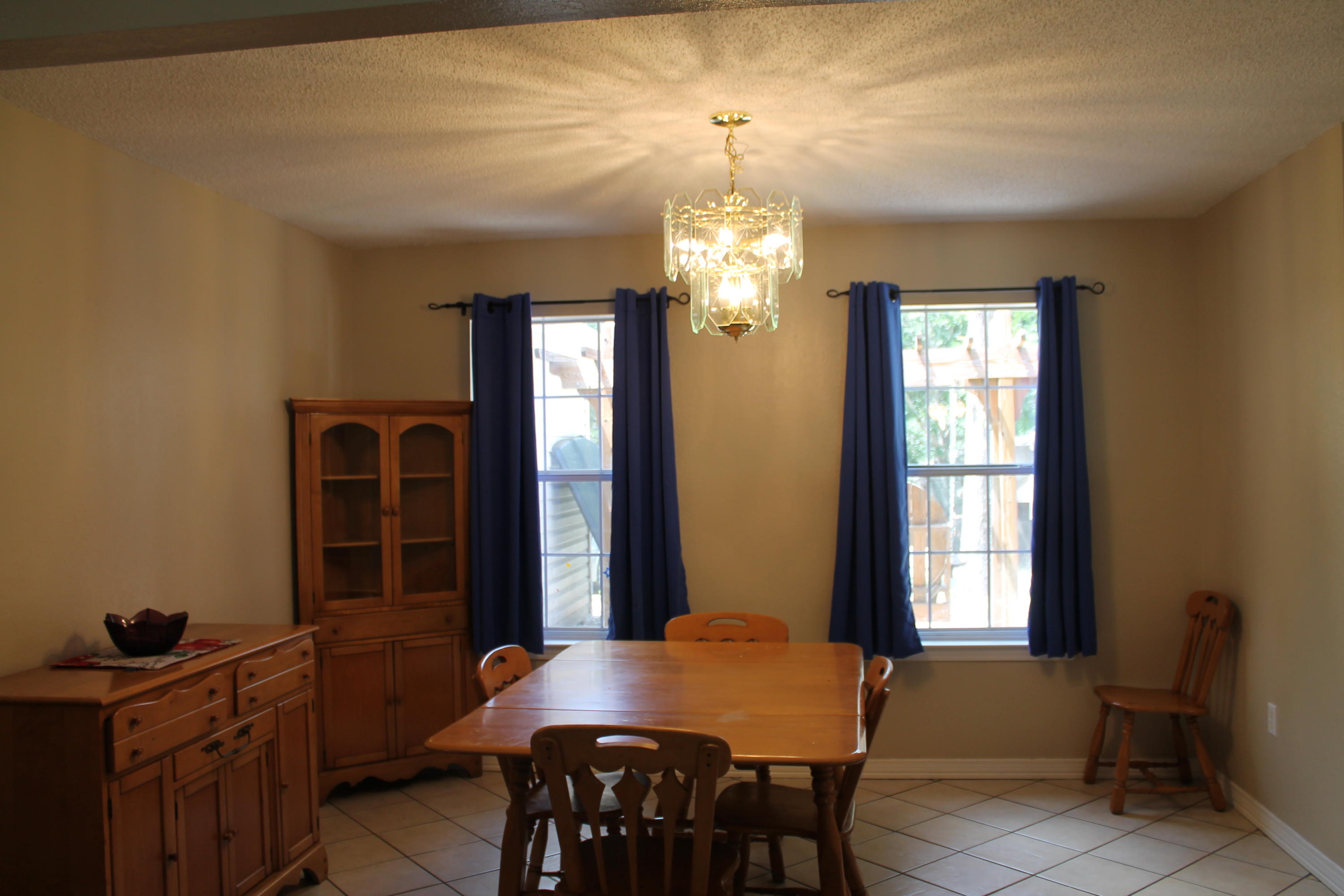 ROLLING HILLS ESTATES - Residential