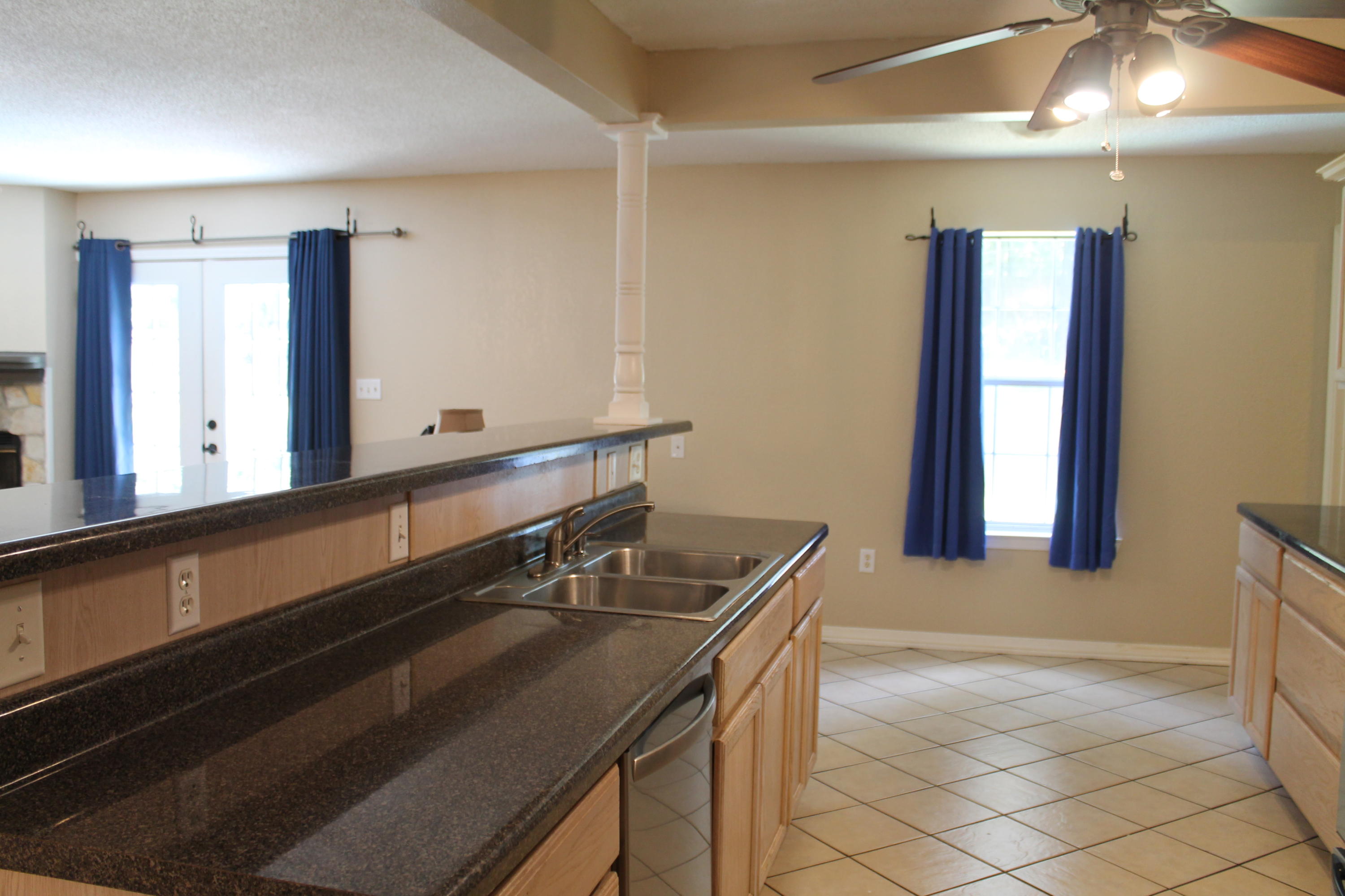 ROLLING HILLS ESTATES - Residential