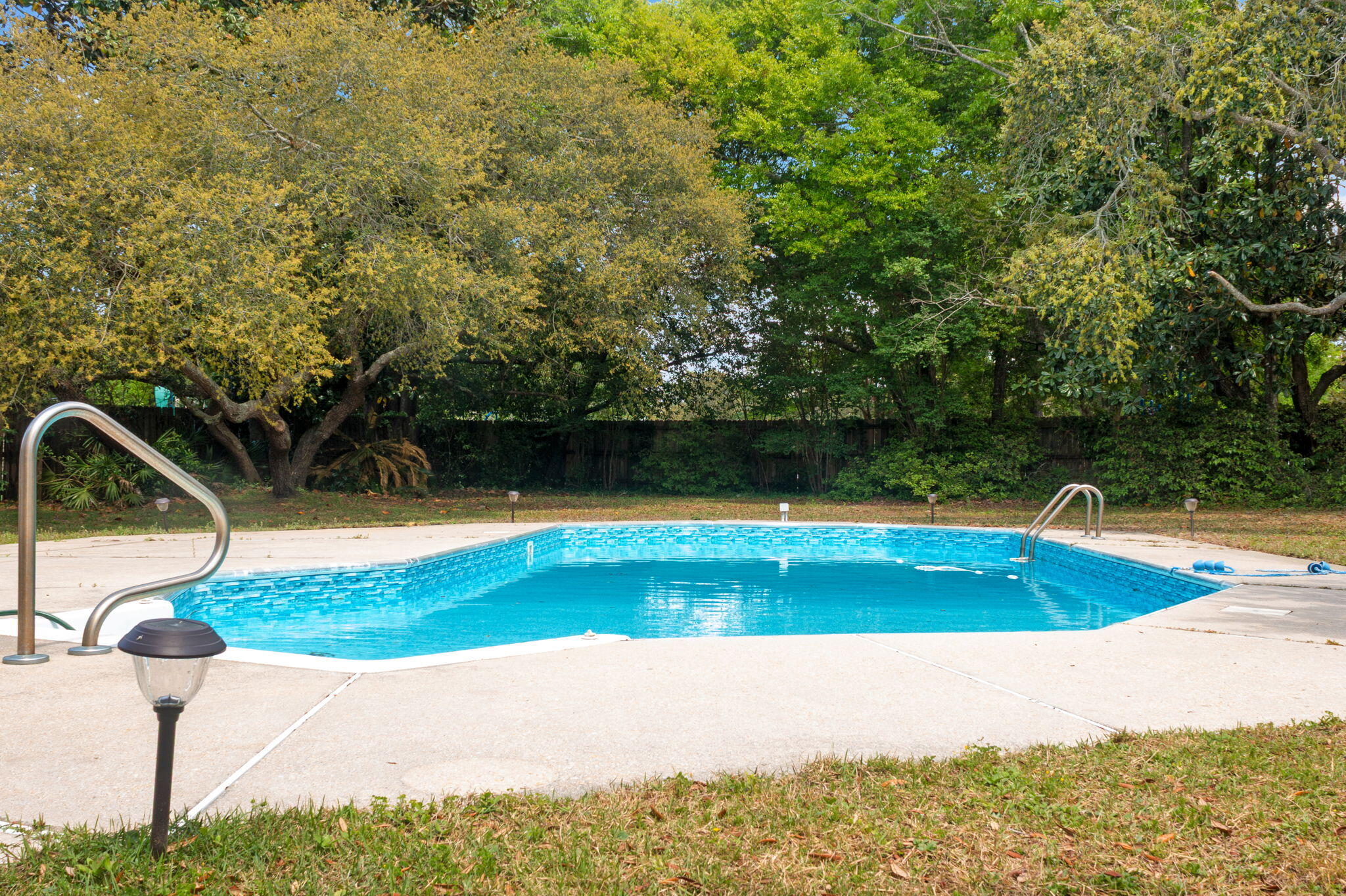 NATURES TRAIL - Residential Lease