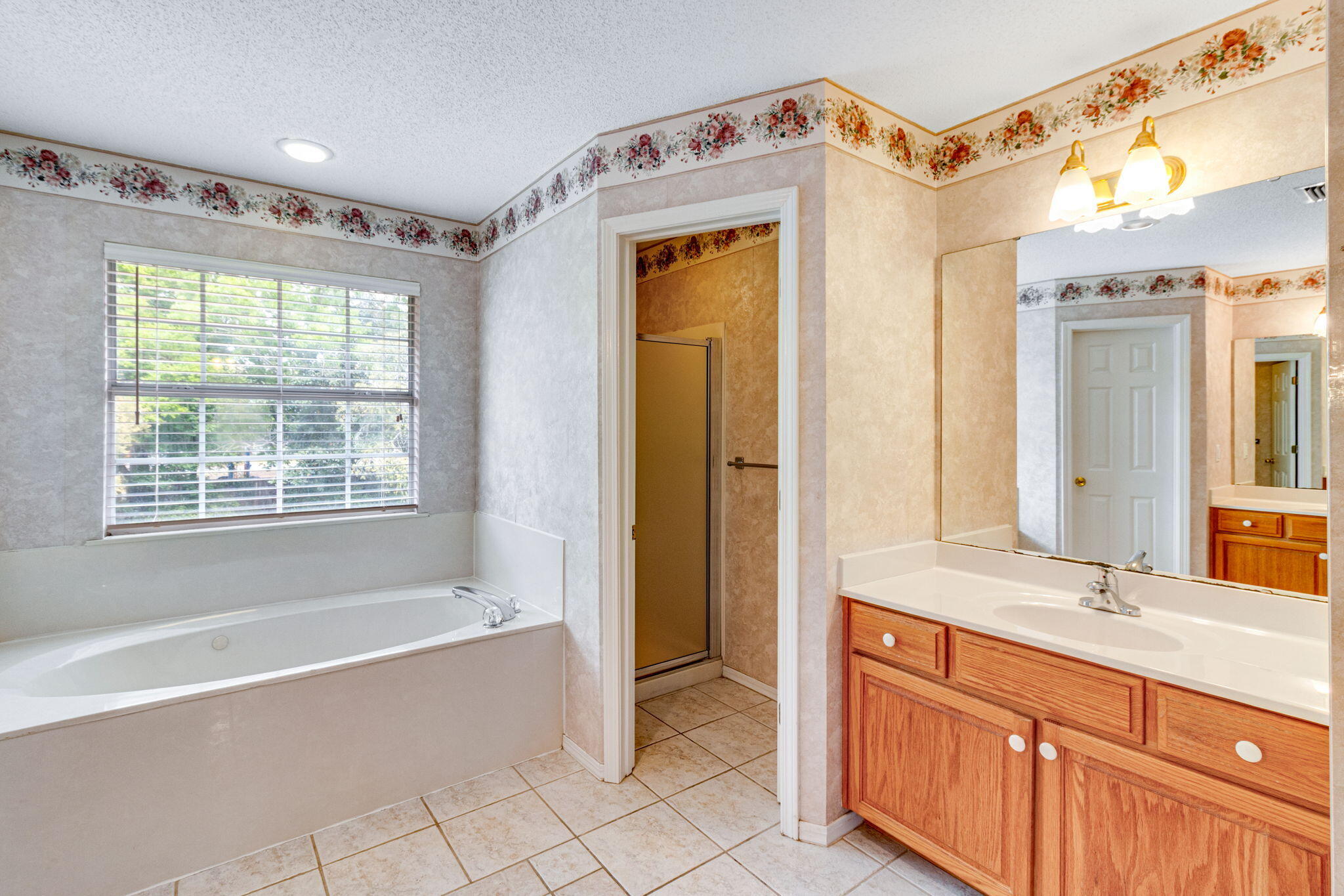 NATURES TRAIL - Residential Lease