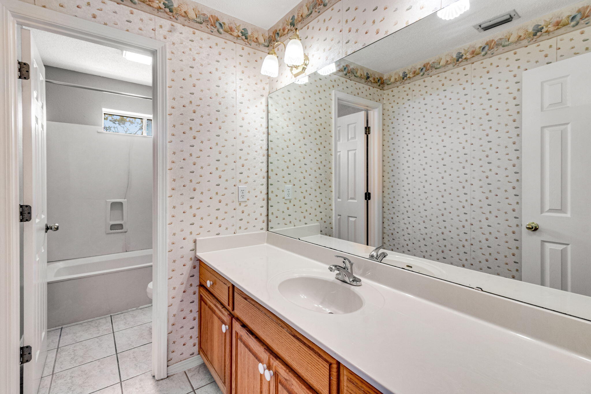 NATURES TRAIL - Residential Lease