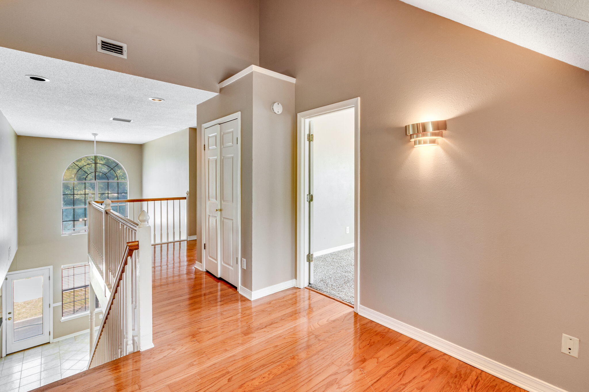 NATURES TRAIL - Residential Lease