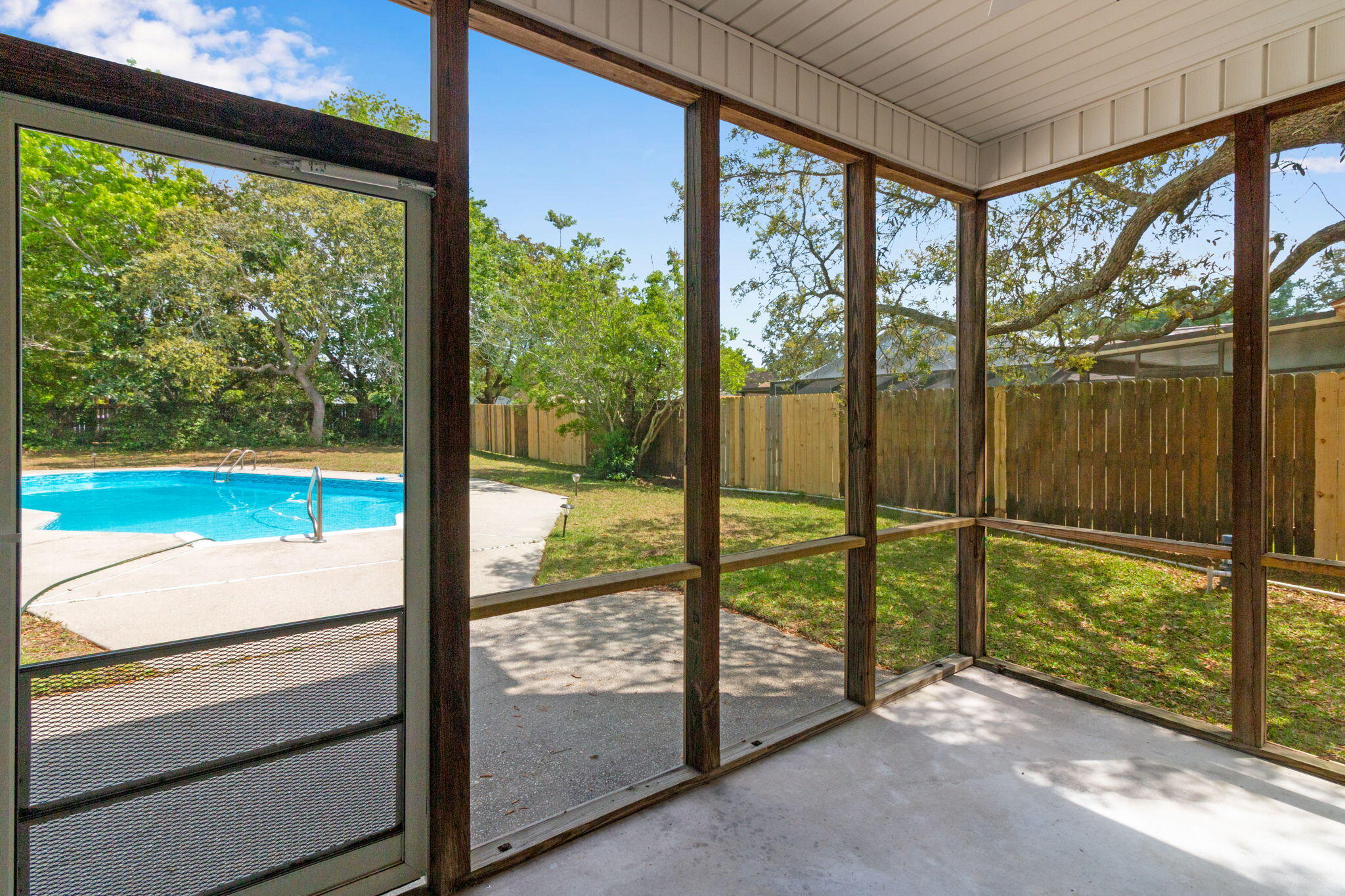 NATURES TRAIL - Residential Lease