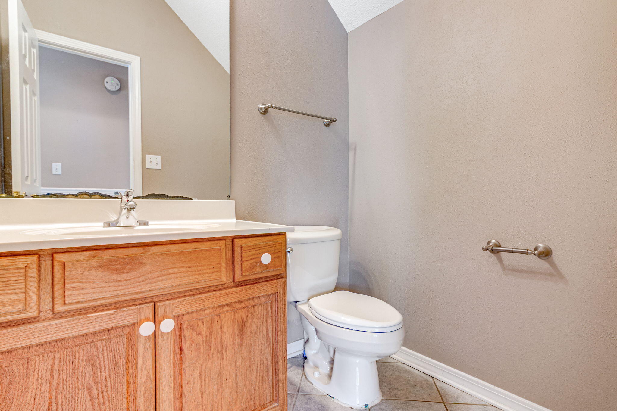 NATURES TRAIL - Residential Lease