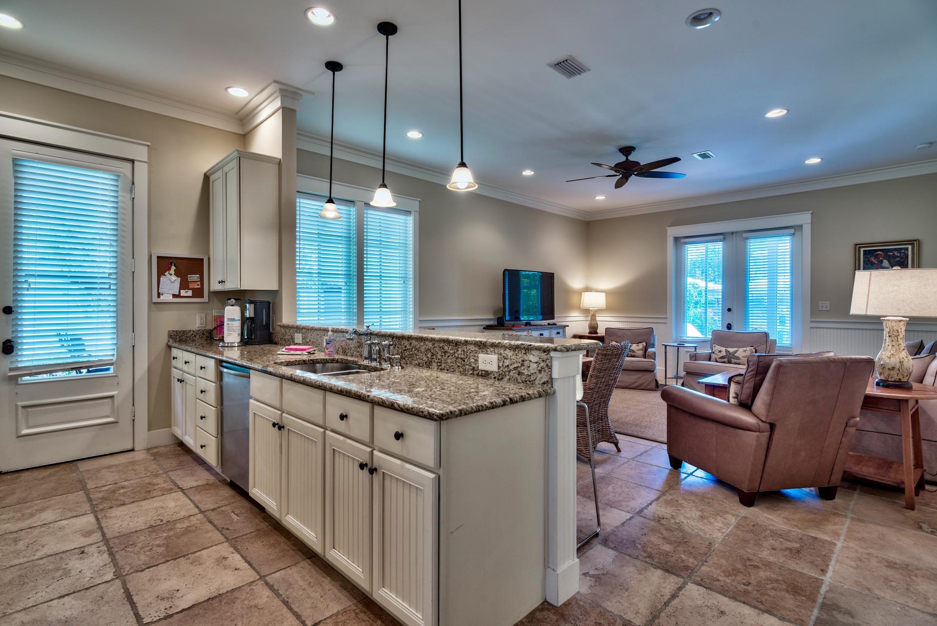 BUNGALOS AT SANDESTIN - Residential