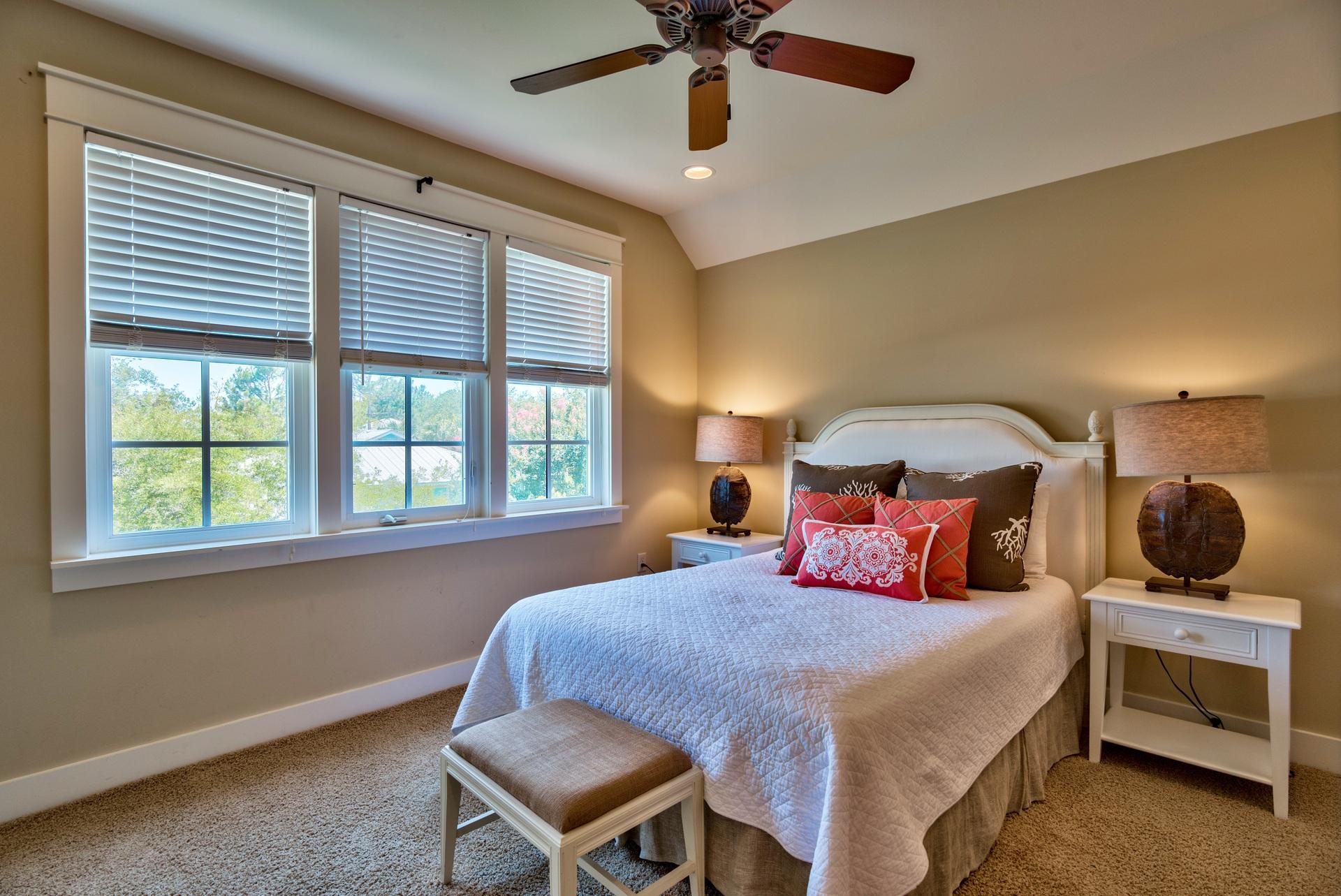 BUNGALOS AT SANDESTIN - Residential