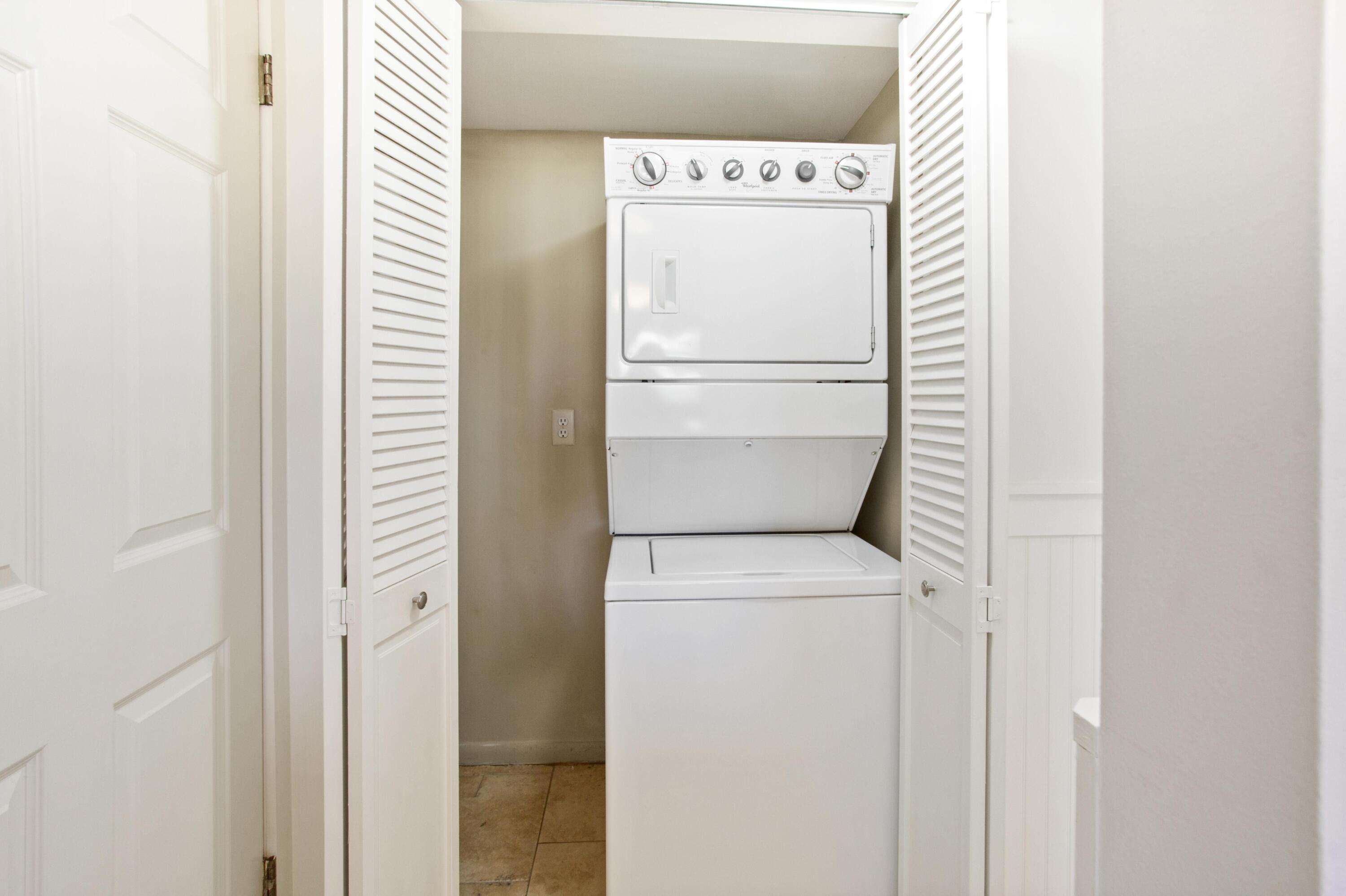 HARBOUR POINT CONDO - Residential