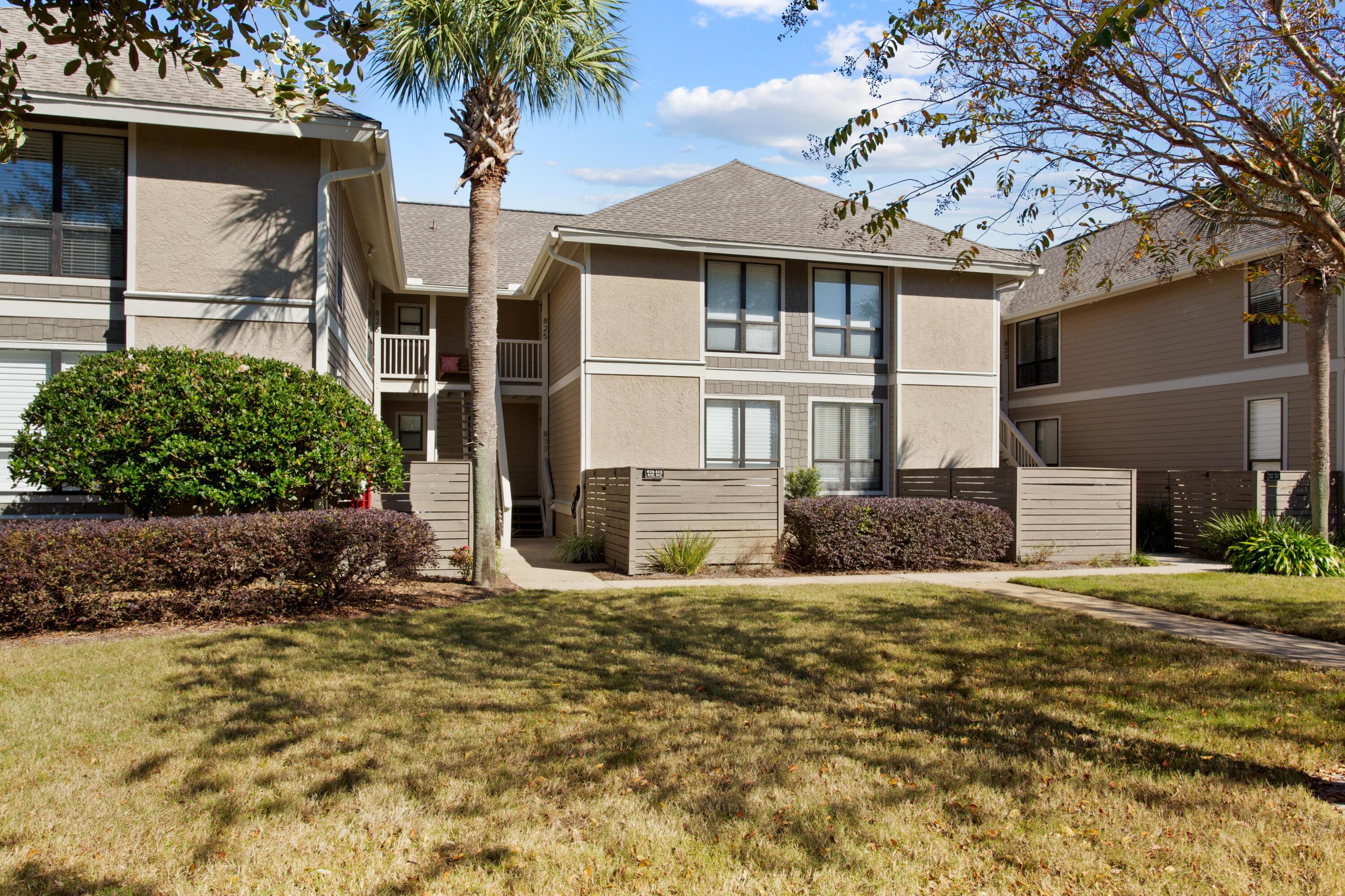 HARBOUR POINT CONDO - Residential