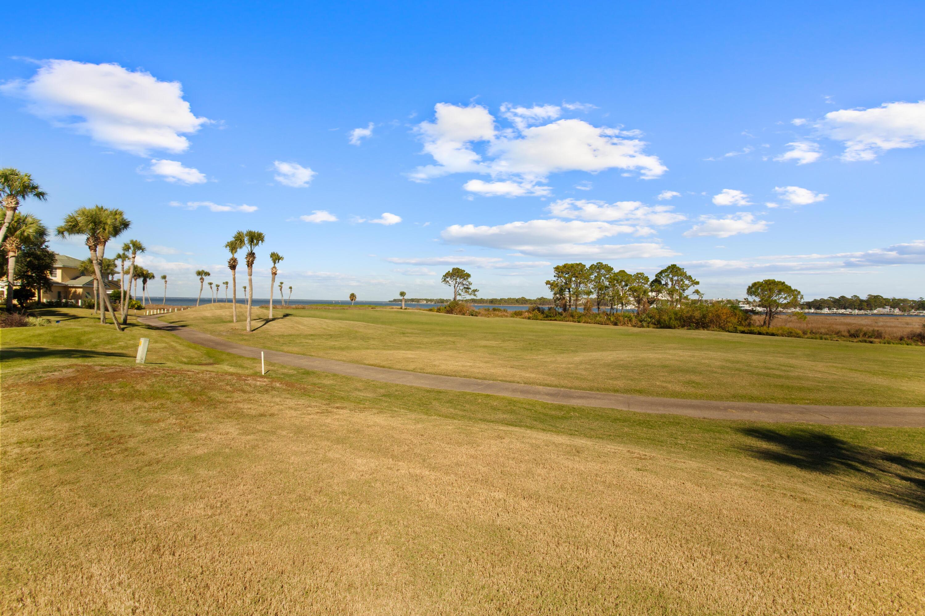 HARBOUR POINT CONDO - Residential