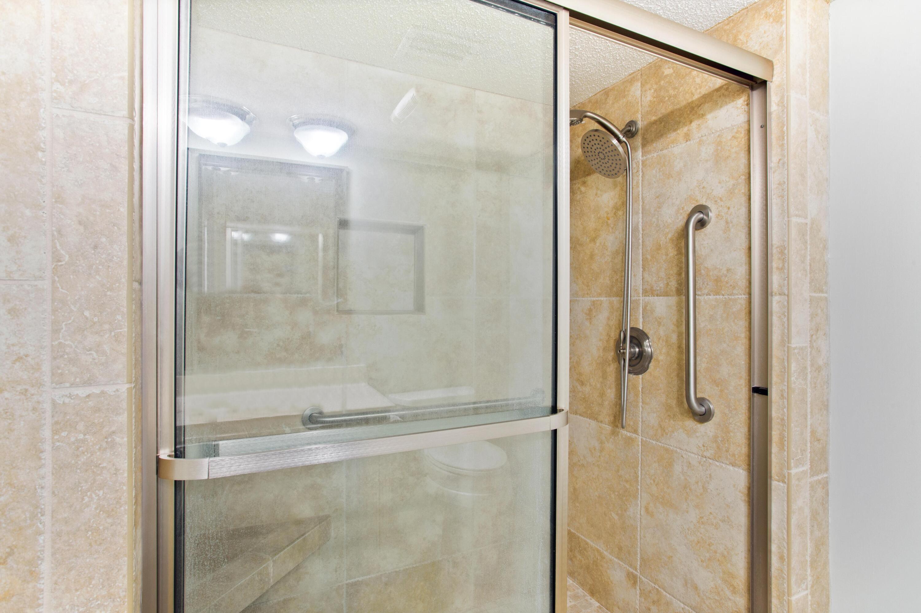 HARBOUR POINT CONDO - Residential