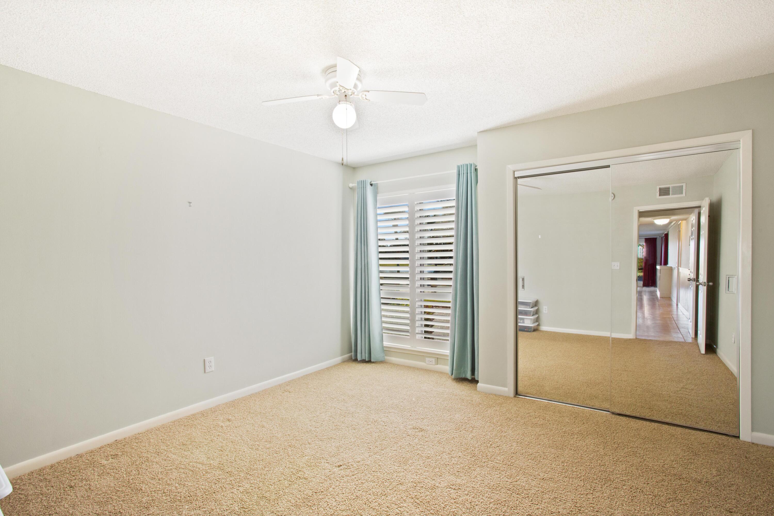 HARBOUR POINT CONDO - Residential