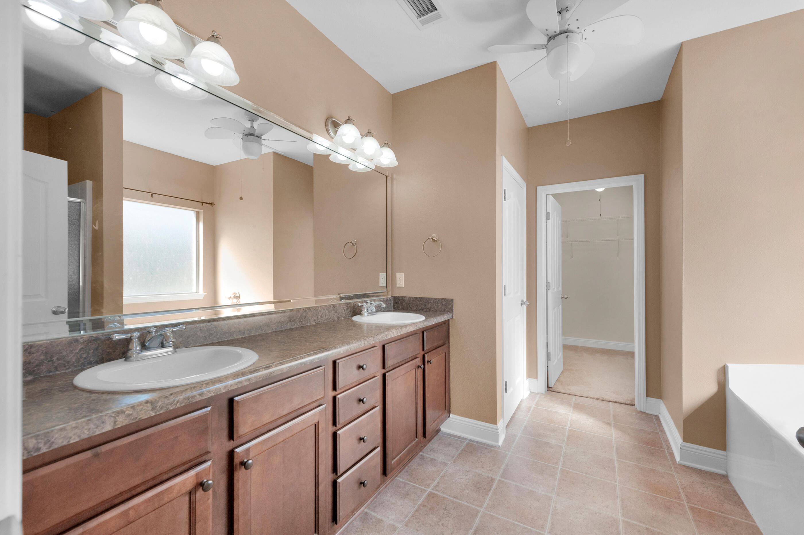 ROLLING RIDGE - Residential